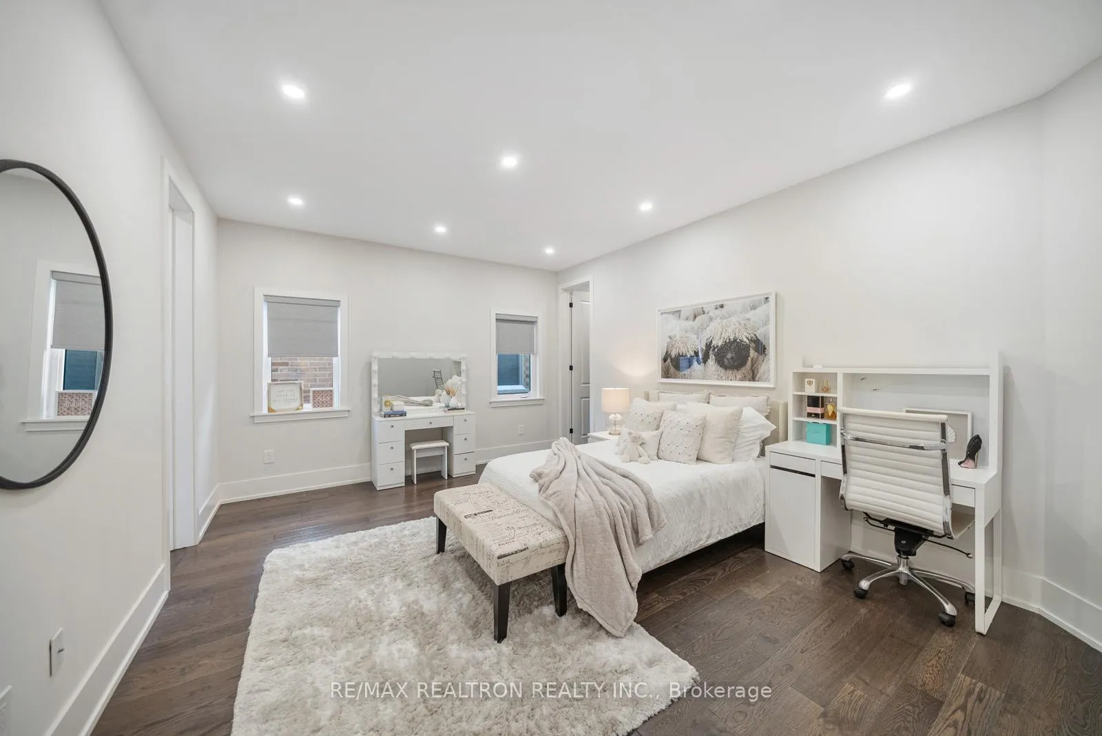 Photo 40 of 61 Cedarpoint Court, Vaughan, Patterson — HOMEH