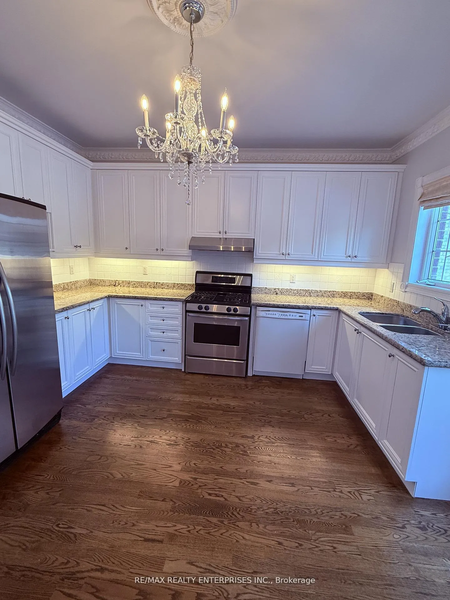 Photo 6 of 37 Castlegate Boulevard, Brampton, Bram East — HOMEH