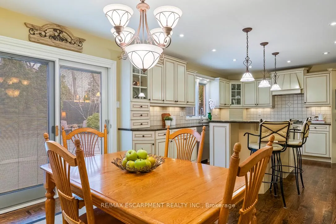 Photo 8 of 1085 Denfield Terrace, Oakville, Glen Abbey — HOMEH