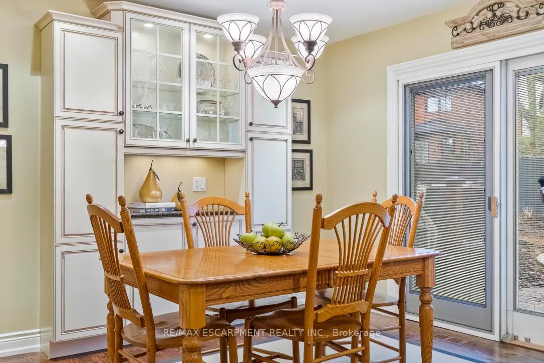 Photo 9 of 1085 Denfield Terrace, Oakville, Glen Abbey — HOMEH