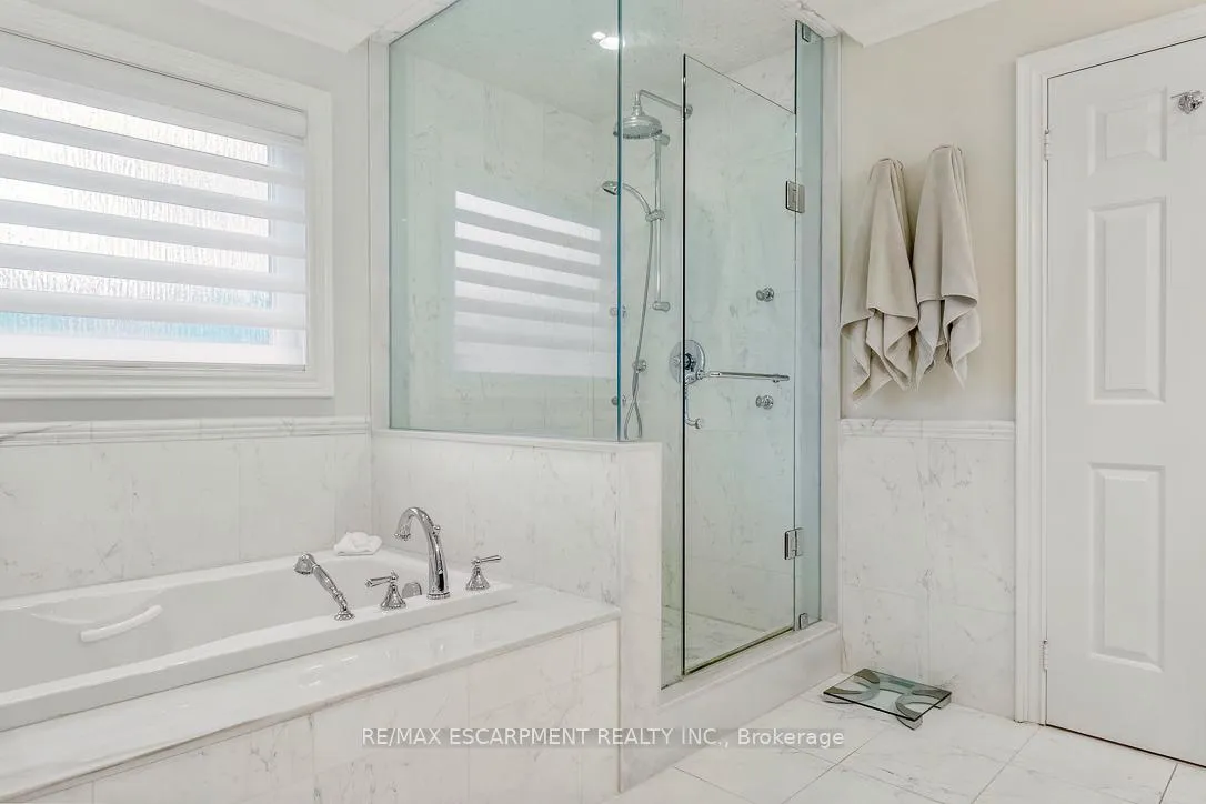 Photo 25 of 1085 Denfield Terrace, Oakville, Glen Abbey — HOMEH