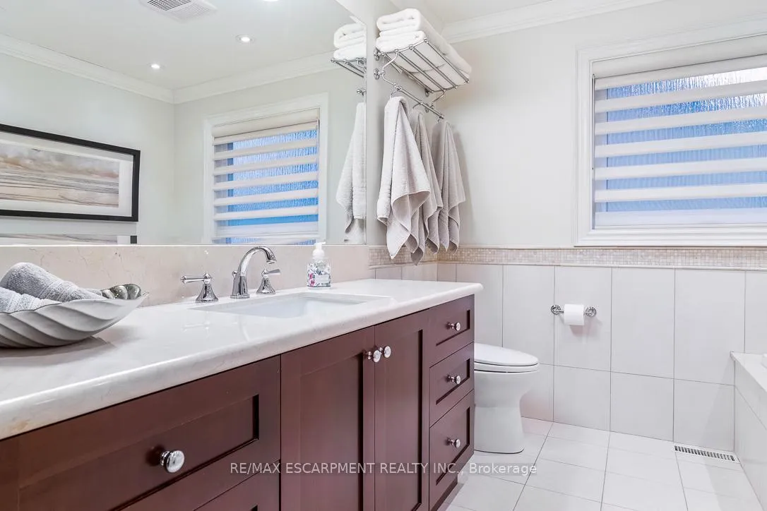 Photo 35 of 1085 Denfield Terrace, Oakville, Glen Abbey — HOMEH