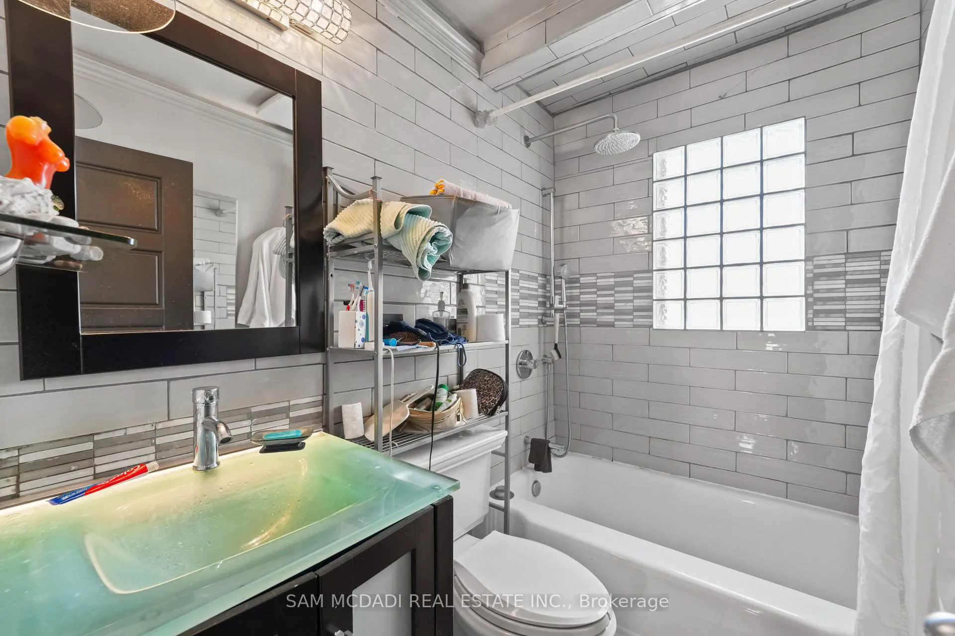 Photo 14 of 12 Roselle Place, Hamilton, Stoney Creek — HOMEH