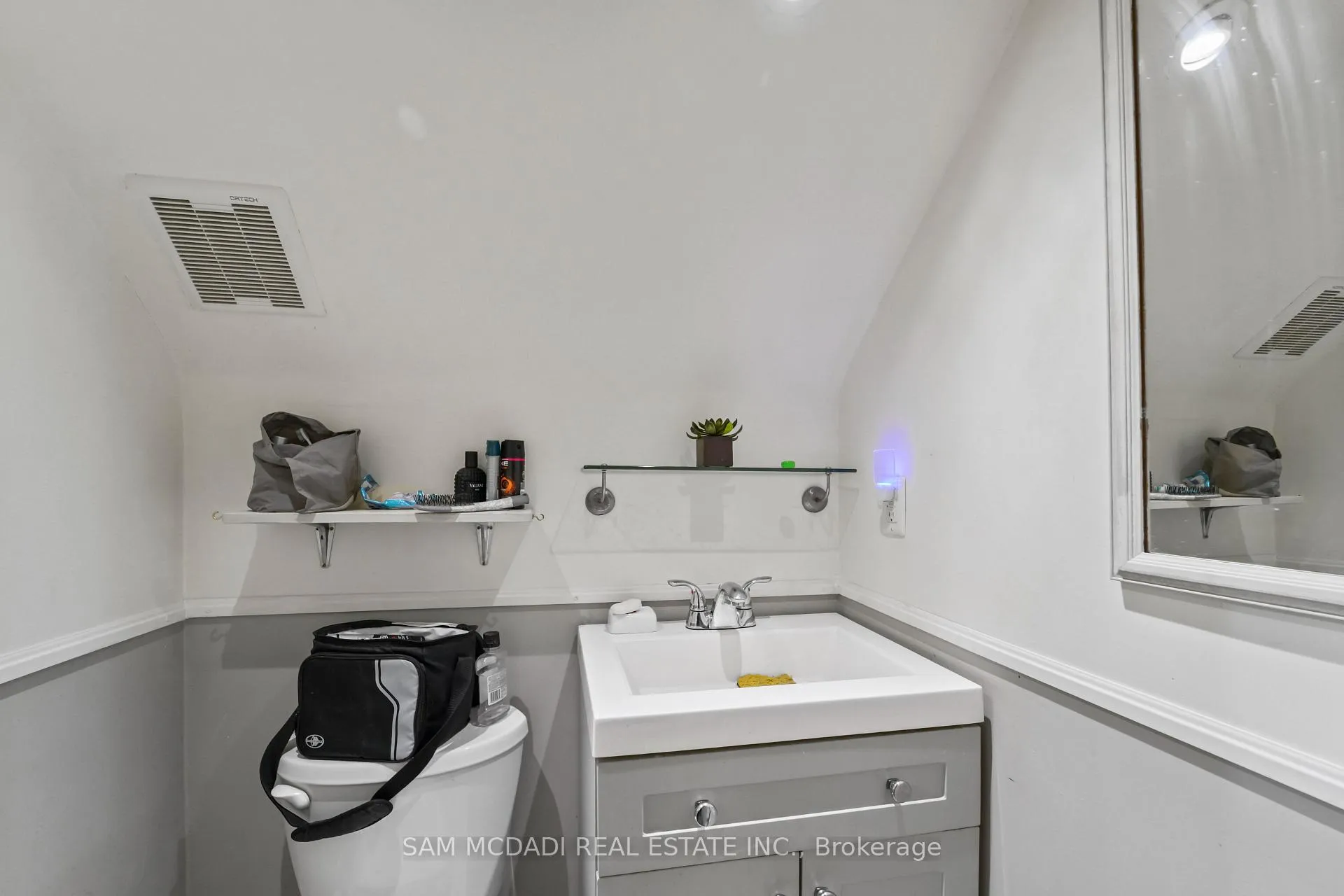 Photo 19 of 12 Roselle Place, Hamilton, Stoney Creek — HOMEH
