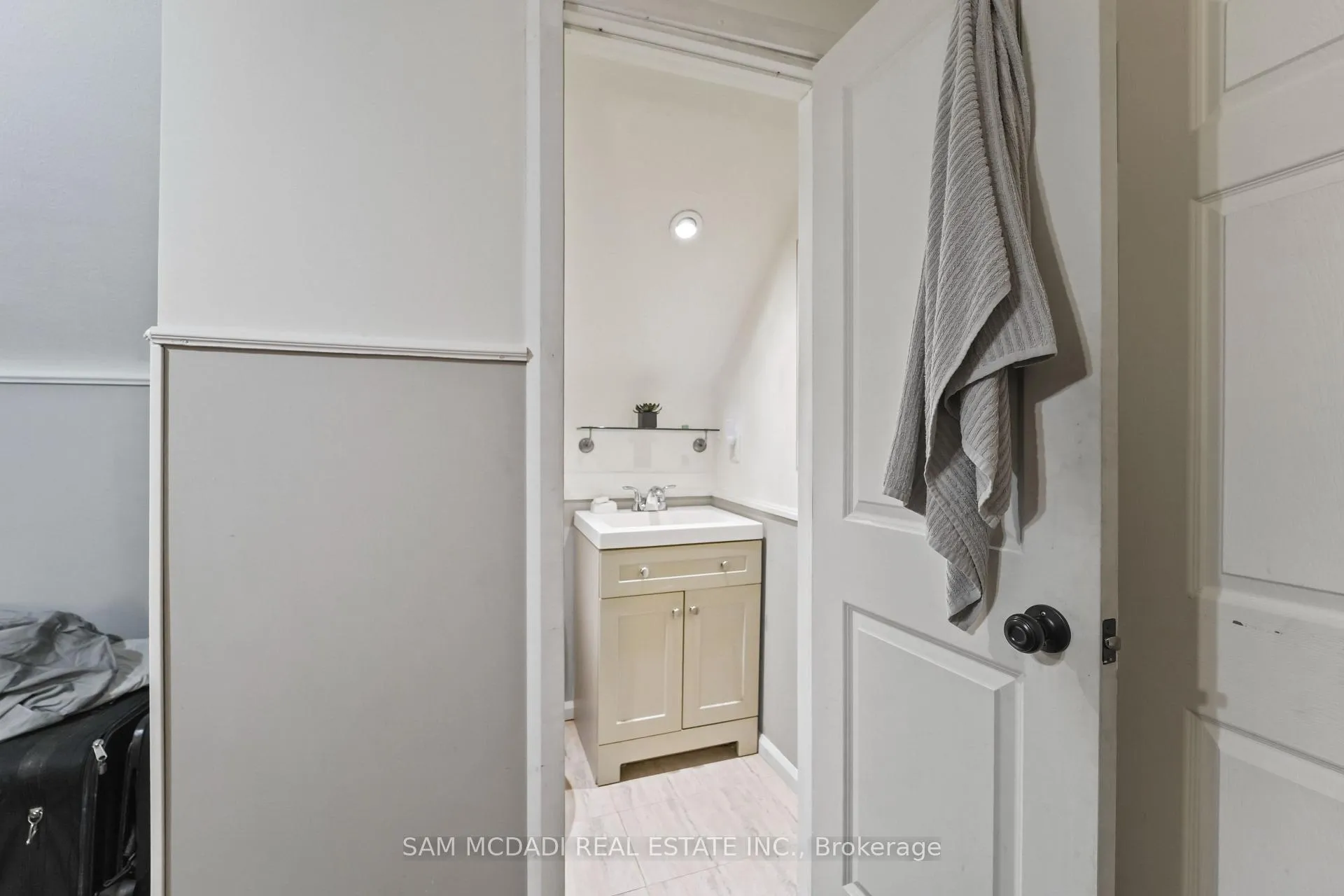 Photo 20 of 12 Roselle Place, Hamilton, Stoney Creek — HOMEH