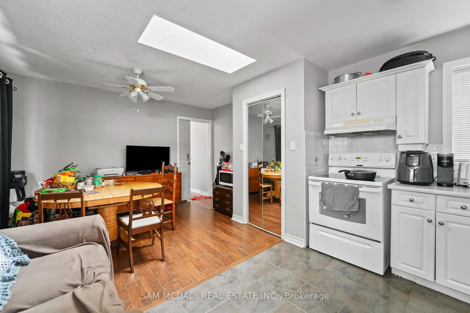 Photo 34 of 12 Roselle Place, Hamilton, Stoney Creek — HOMEH