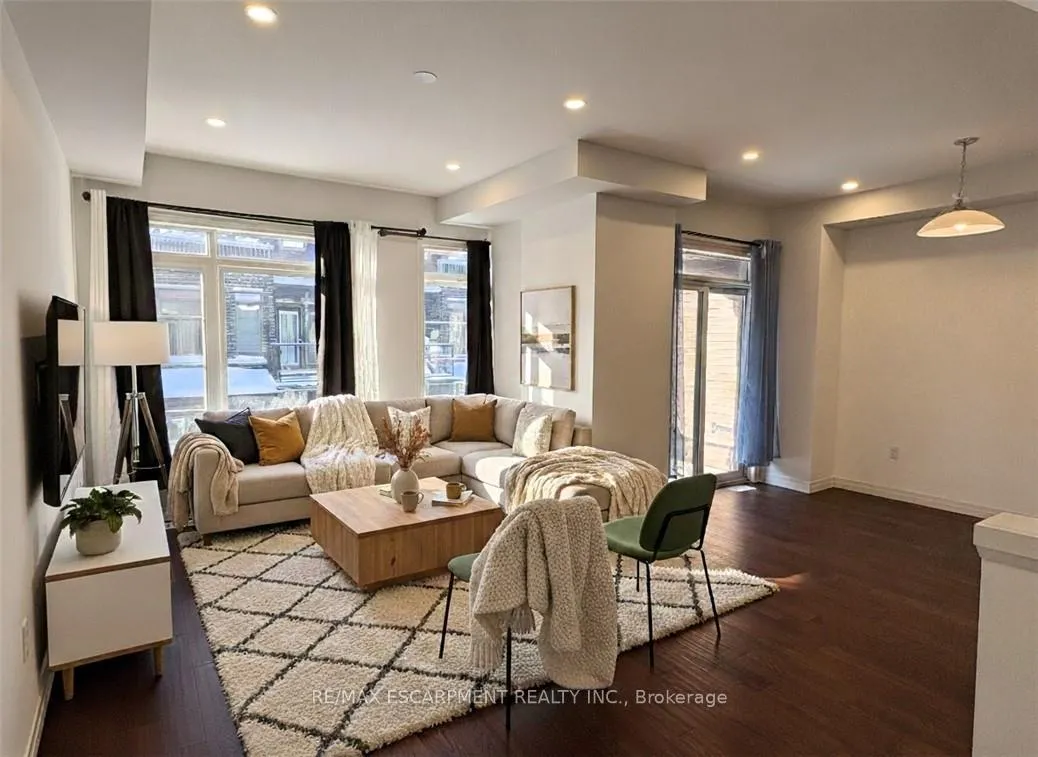 Photo 2 of Unit 129, 30 Times Square Boulevard, Hamilton, Stoney Creek Mountain — HOMEH