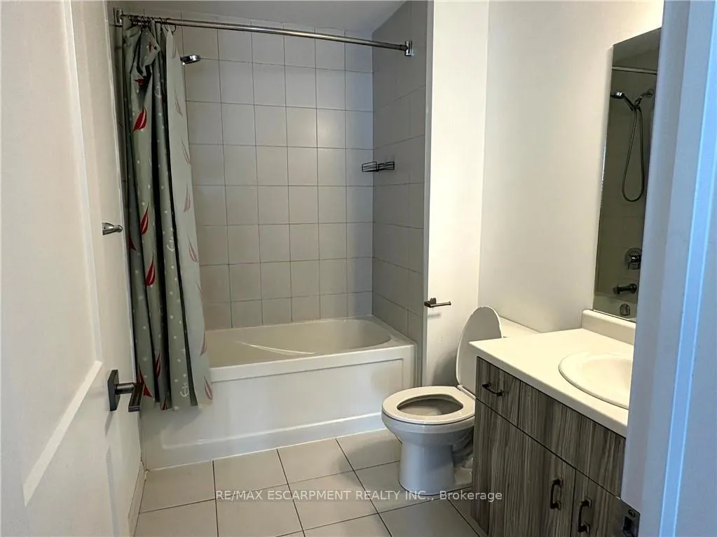 Photo 9 of Unit 129, 30 Times Square Boulevard, Hamilton, Stoney Creek Mountain — HOMEH