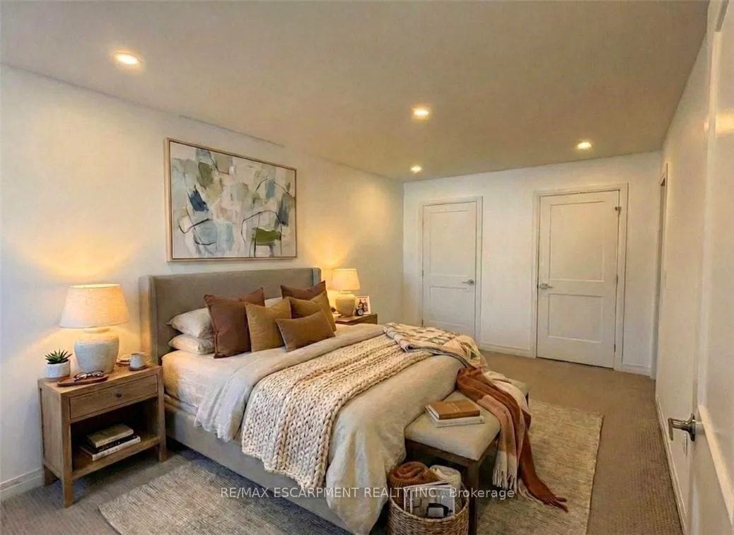 Photo 14 of Unit 129, 30 Times Square Boulevard, Hamilton, Stoney Creek Mountain — HOMEH