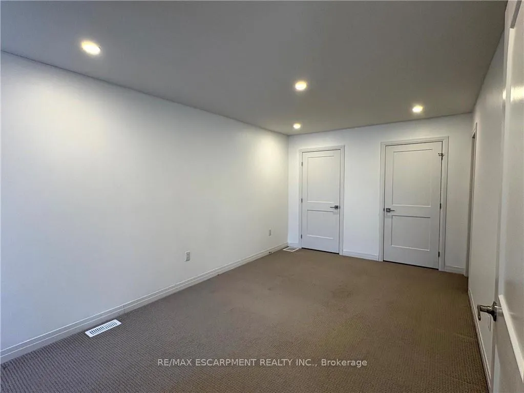 Photo 15 of Unit 129, 30 Times Square Boulevard, Hamilton, Stoney Creek Mountain — HOMEH