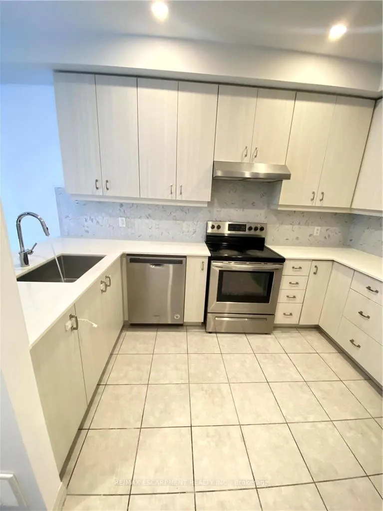 Photo 20 of Unit 129, 30 Times Square Boulevard, Hamilton, Stoney Creek Mountain — HOMEH