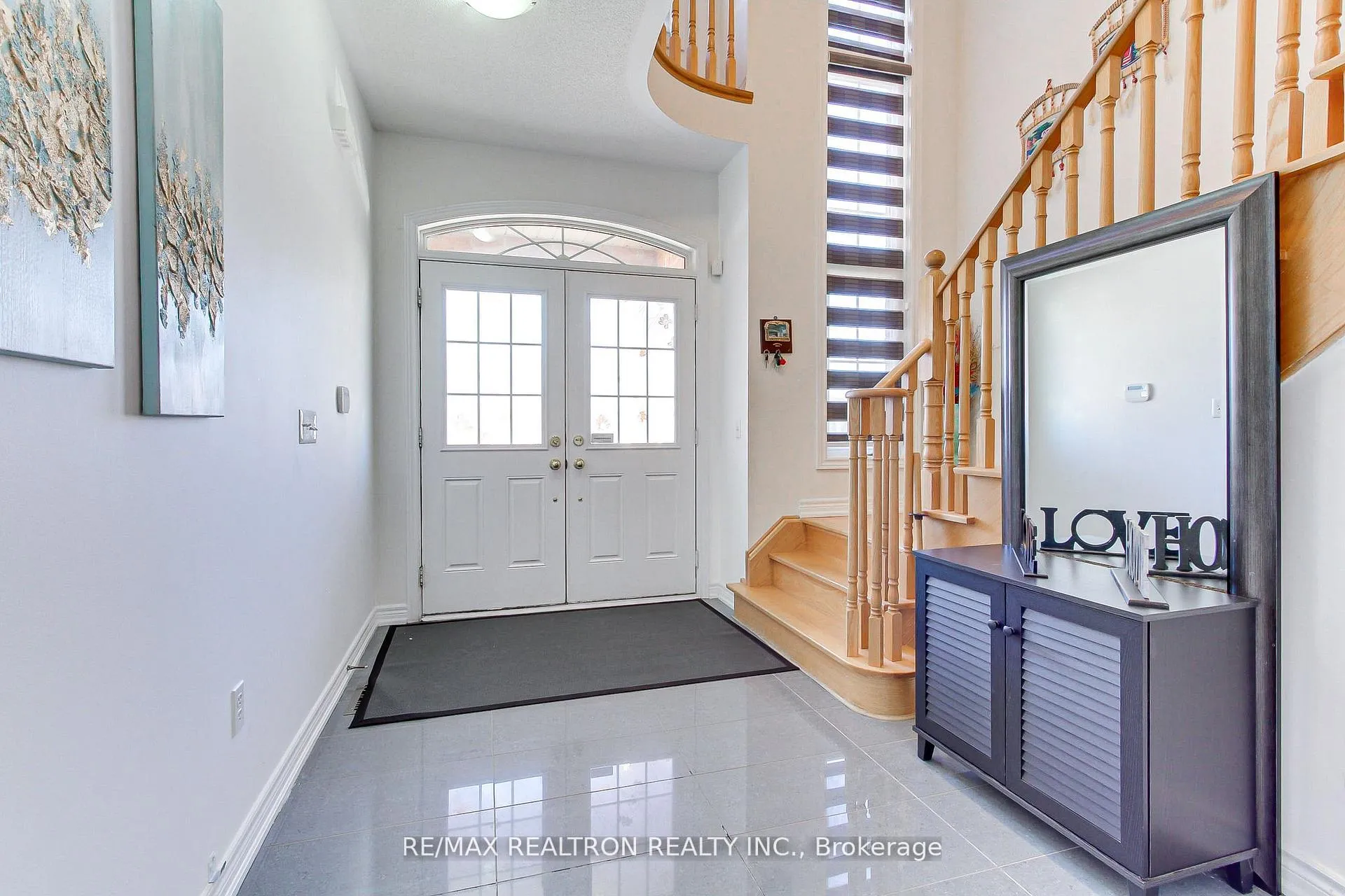 Photo 5 of 79 Apple Valley Way, Brampton, Bram East — HOMEH