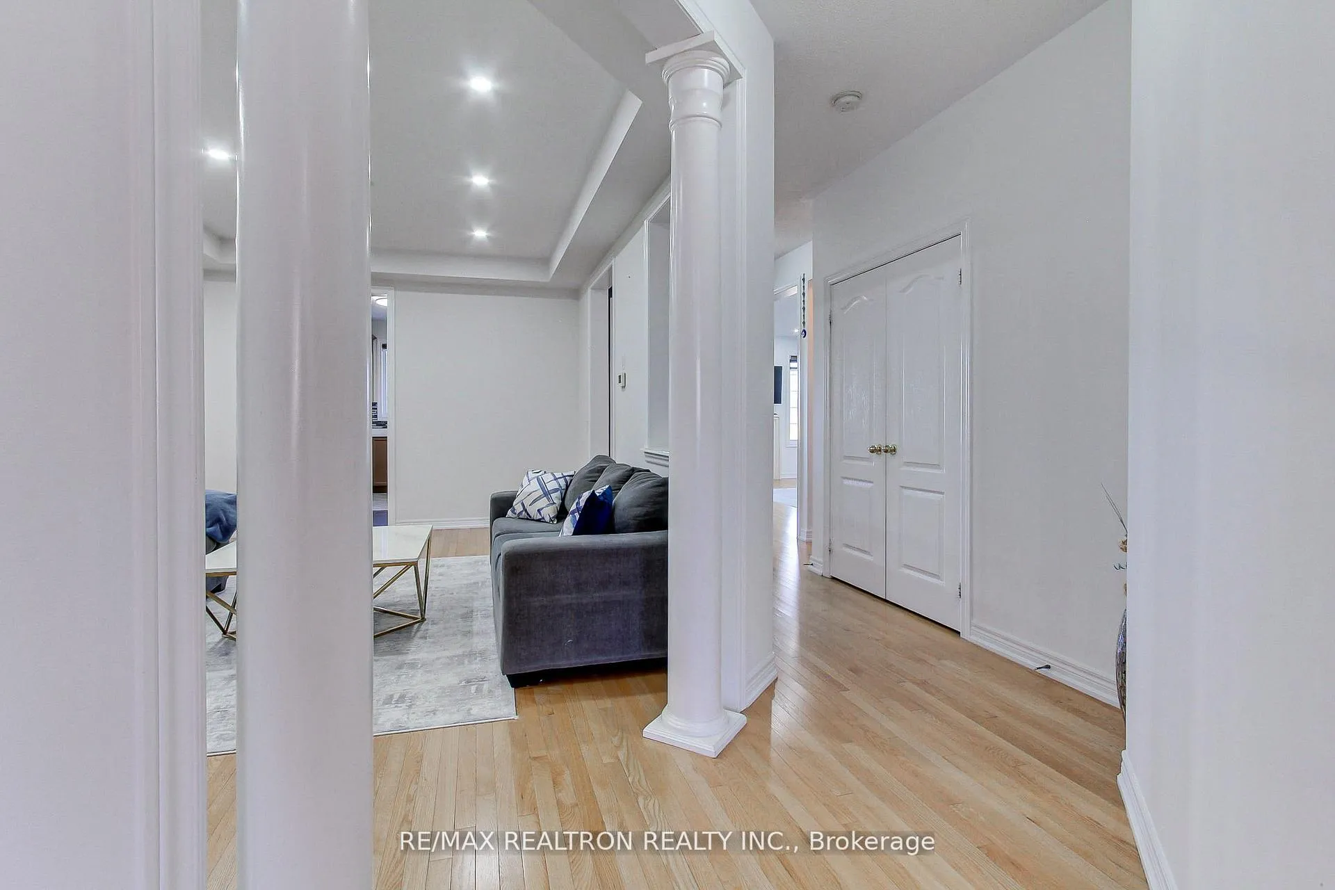 Photo 6 of 79 Apple Valley Way, Brampton, Bram East — HOMEH