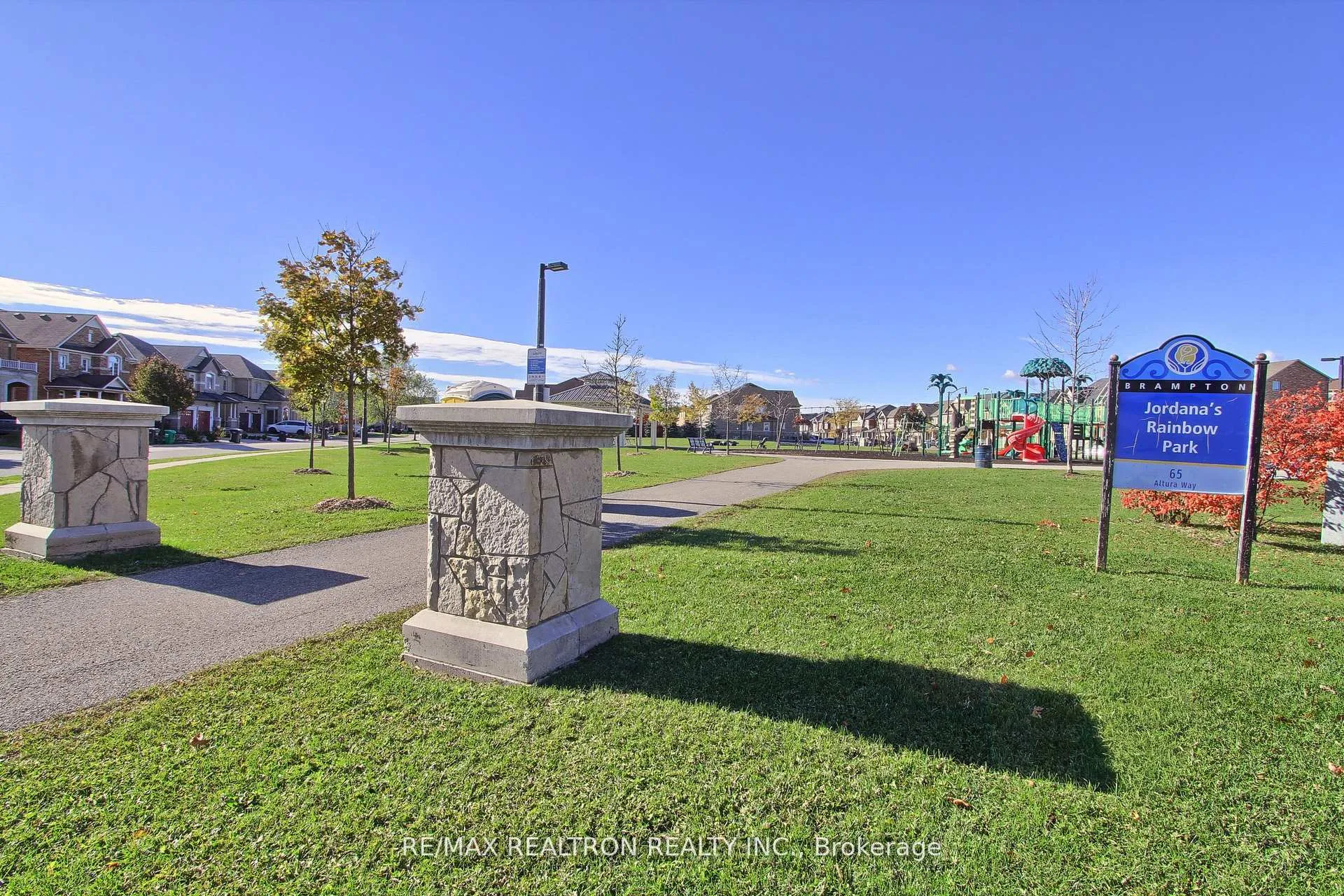 Photo 35 of 79 Apple Valley Way, Brampton, Bram East — HOMEH