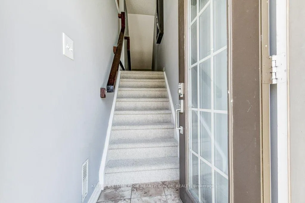 Photo 4 of 4262 Ingram Common, Burlington, Shoreacres — HOMEH