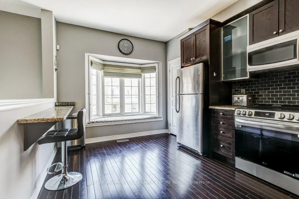 Photo 9 of 4262 Ingram Common, Burlington, Shoreacres — HOMEH