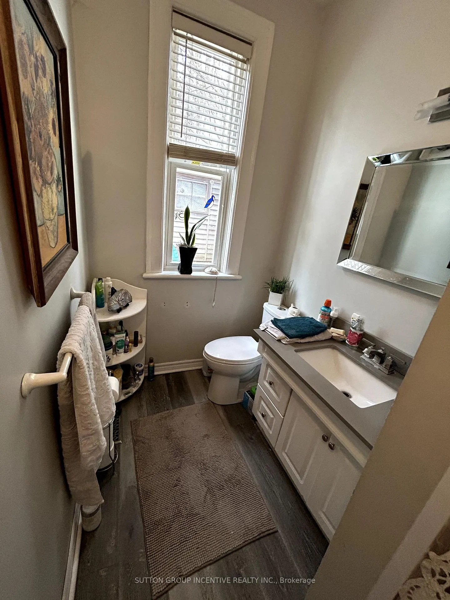 Photo 21 of 166 Collier Street, Barrie, Codrington — HOMEH