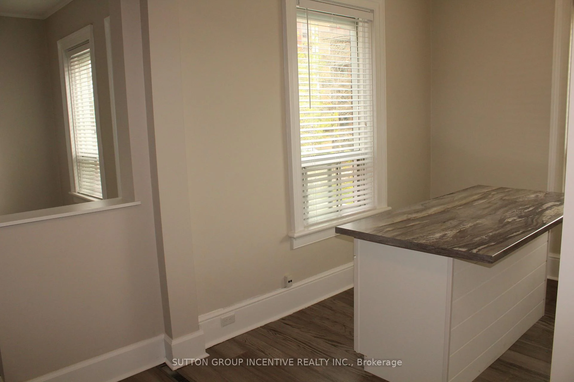 Photo 24 of 166 Collier Street, Barrie, Codrington — HOMEH