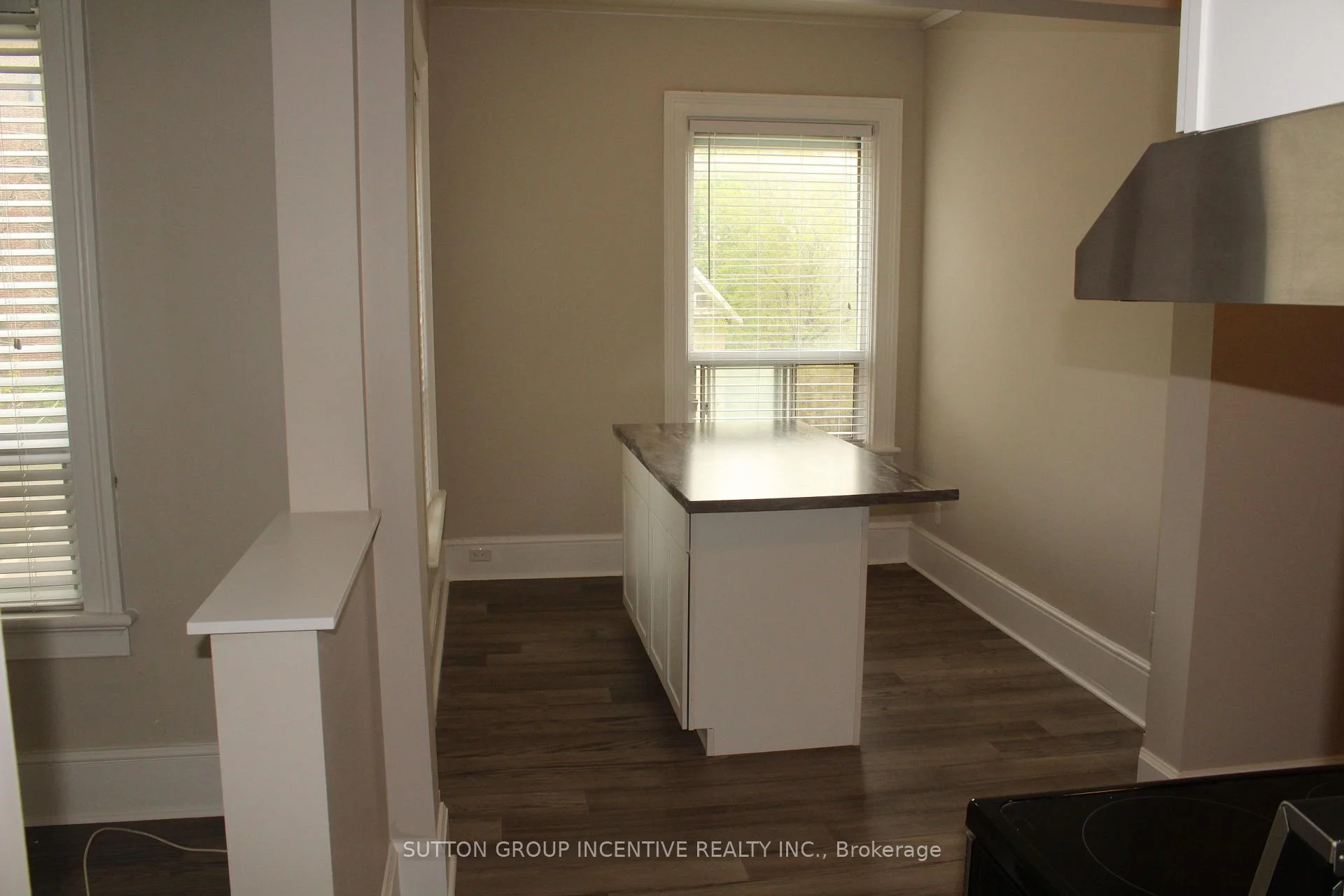 Photo 25 of 166 Collier Street, Barrie, Codrington — HOMEH