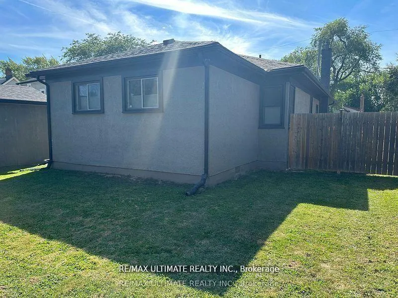 Photo 19 of 60 Columbia Street, St. Catharines, Downtown — HOMEH