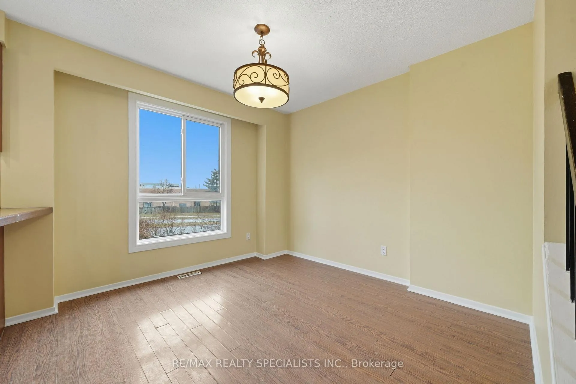 Photo 19 of 44 Fanshawe Drive, Brampton, Heart Lake West — HOMEH