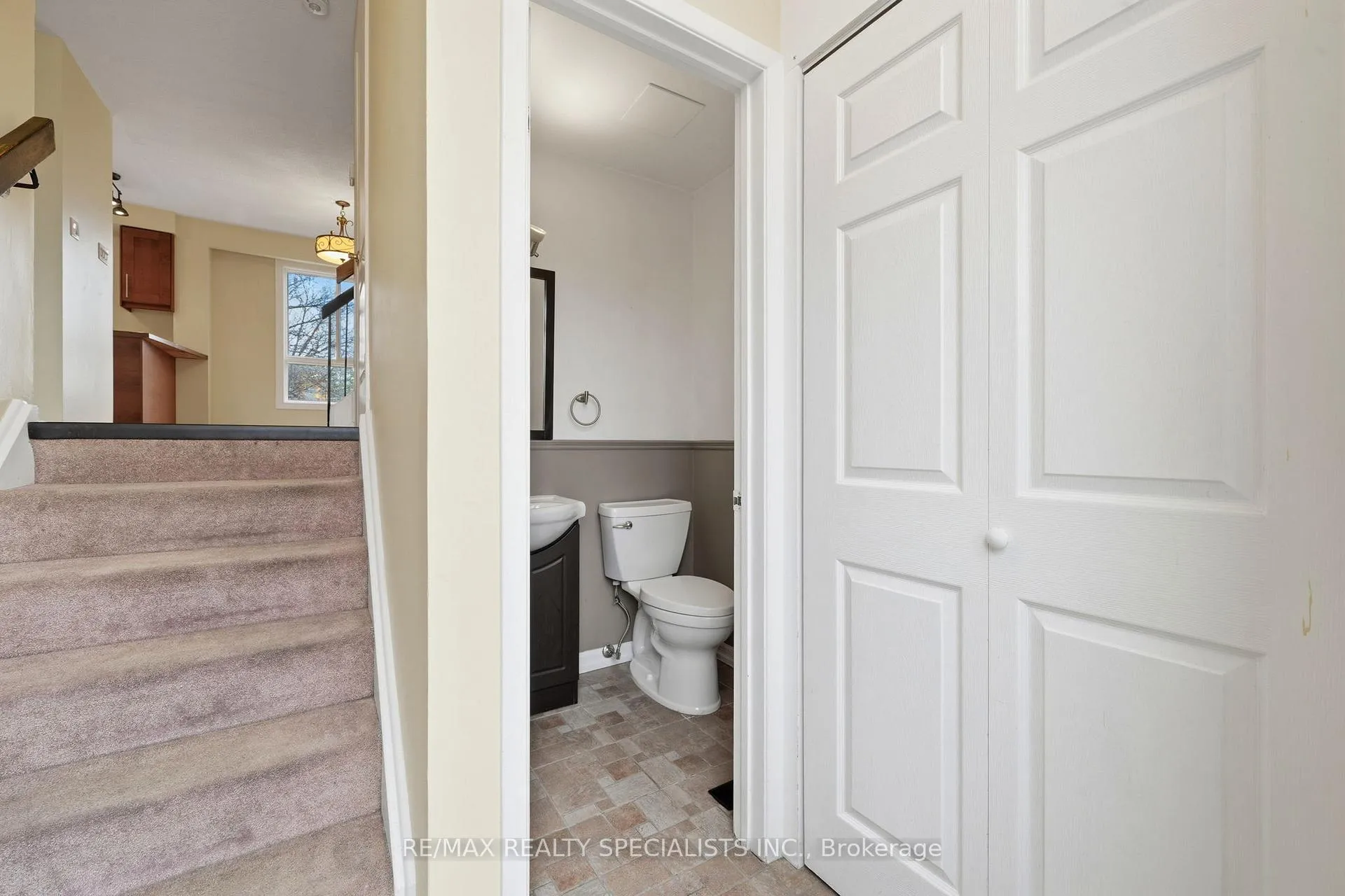 Photo 36 of 44 Fanshawe Drive, Brampton, Heart Lake West — HOMEH