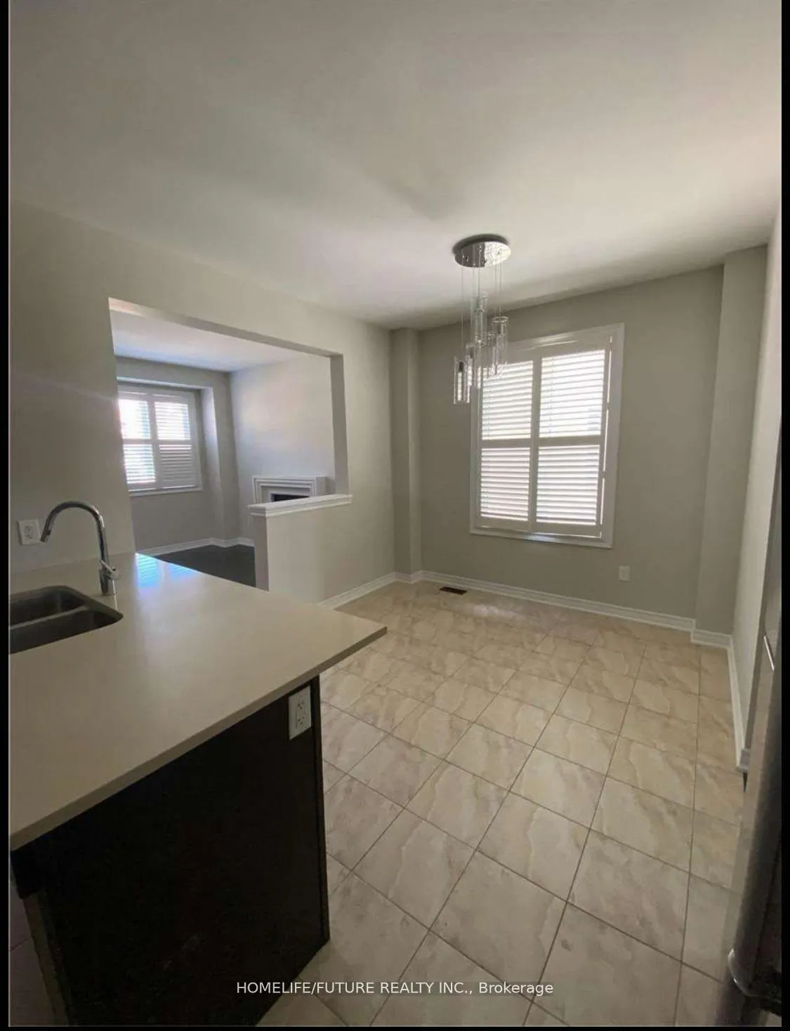 Photo 6 of Unit main & 2nd, 20 Ledger Point Crescent, Brampton, Sandringham-Wellington North — HOMEH