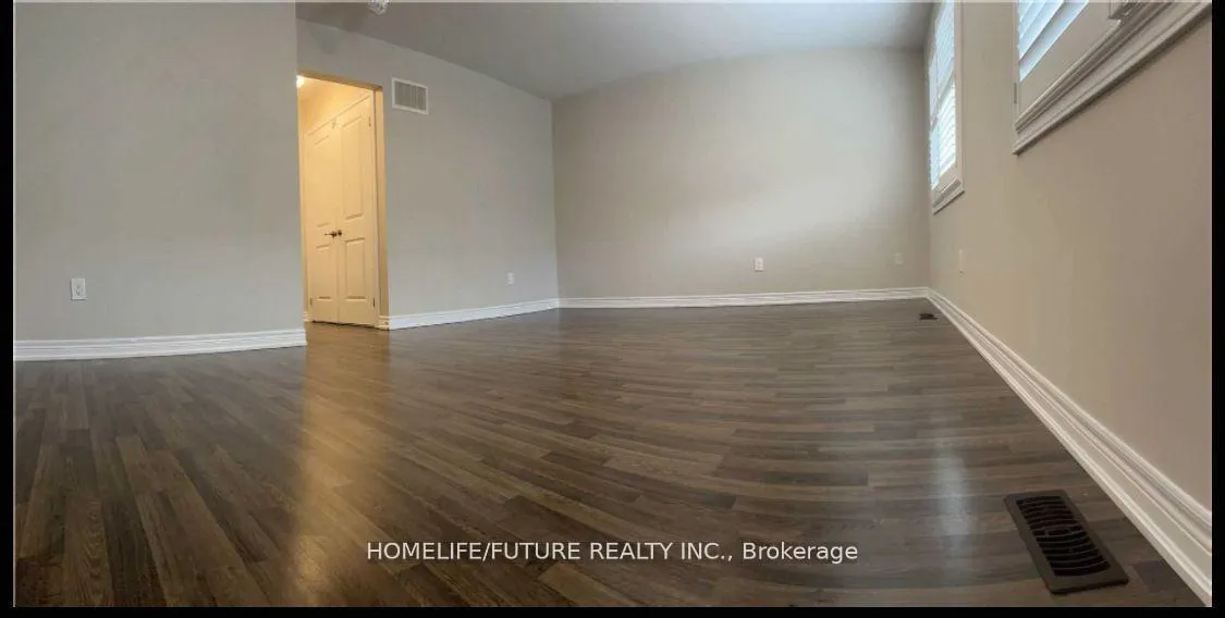 Photo 10 of Unit main & 2nd, 20 Ledger Point Crescent, Brampton, Sandringham-Wellington North — HOMEH