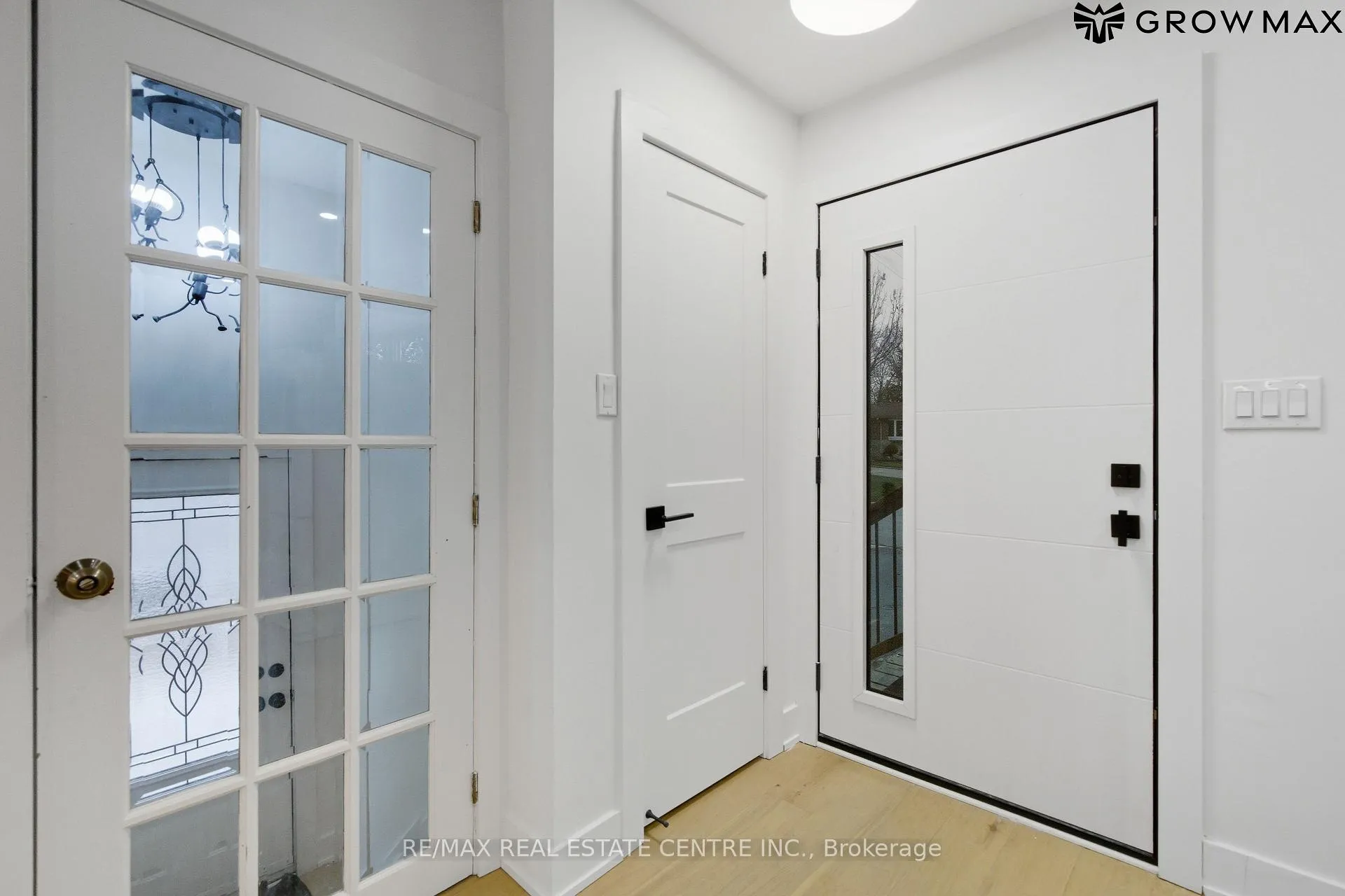 Photo 4 of 1328 Bunnell Drive, Burlington, Mountainside — HOMEH