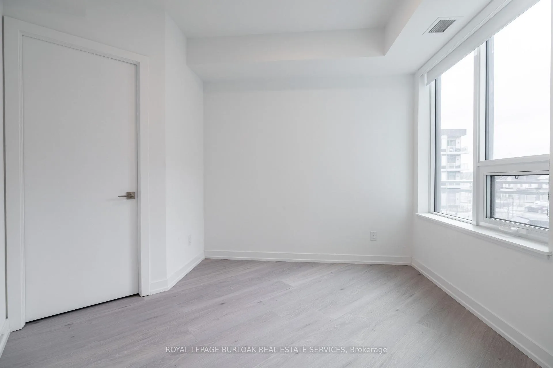 Photo 9 of Unit 251, 2501 Saw Whet Boulevard, Oakville, Glen Abbey — HOMEH