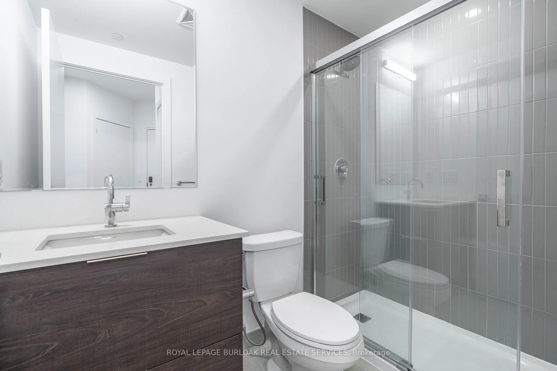 Photo 12 of Unit 251, 2501 Saw Whet Boulevard, Oakville, Glen Abbey — HOMEH