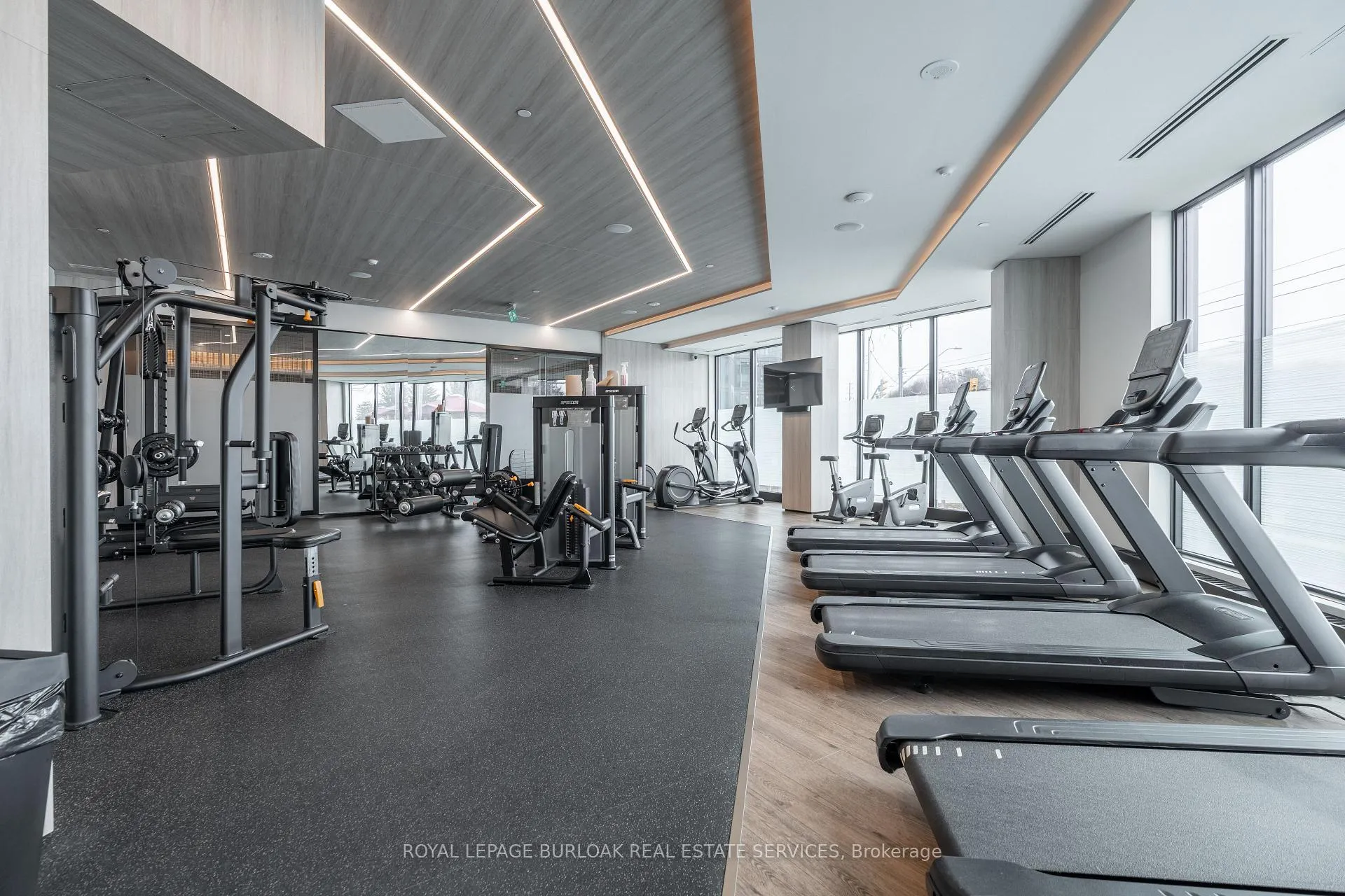 Photo 18 of Unit 251, 2501 Saw Whet Boulevard, Oakville, Glen Abbey — HOMEH