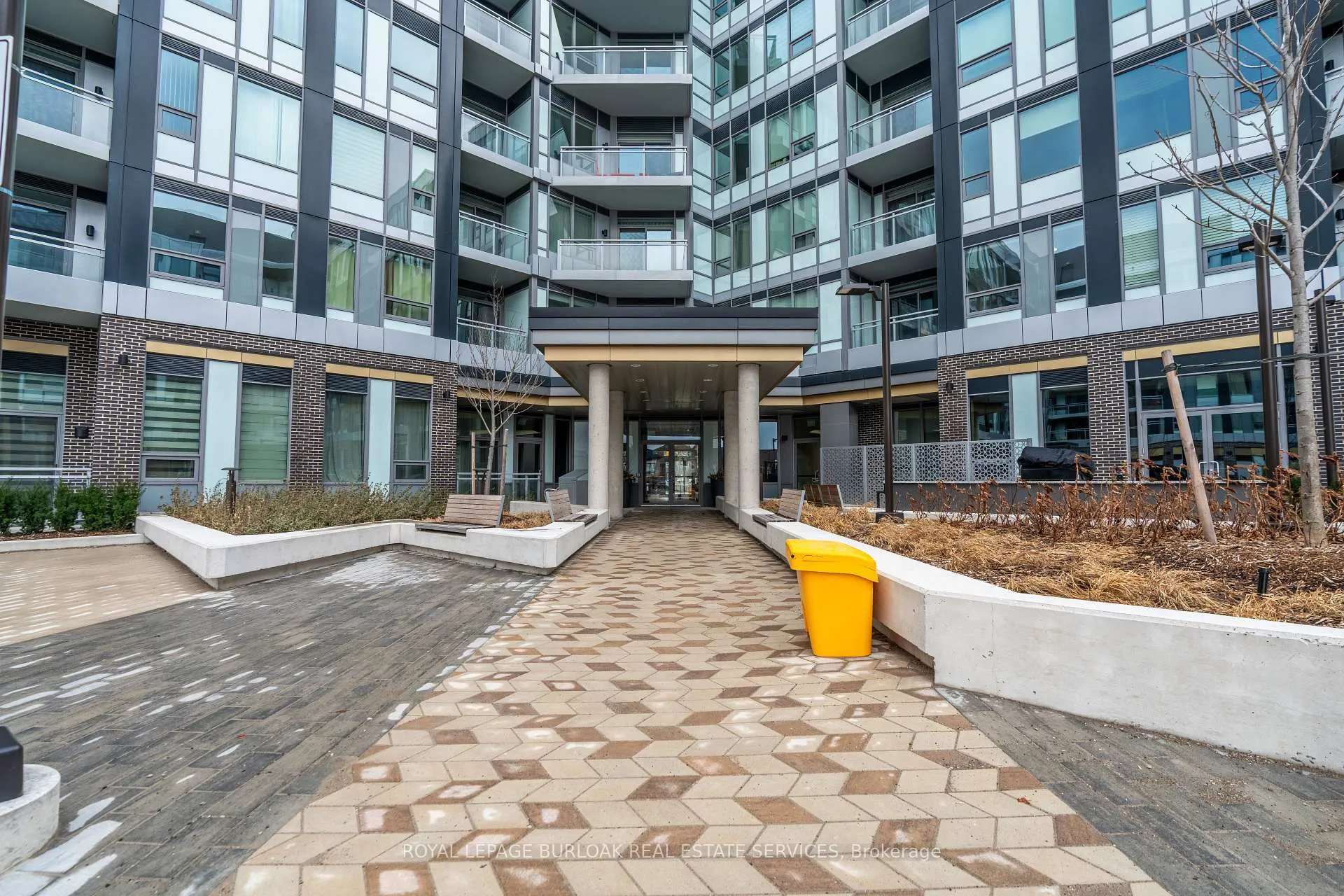 Photo 22 of Unit 251, 2501 Saw Whet Boulevard, Oakville, Glen Abbey — HOMEH