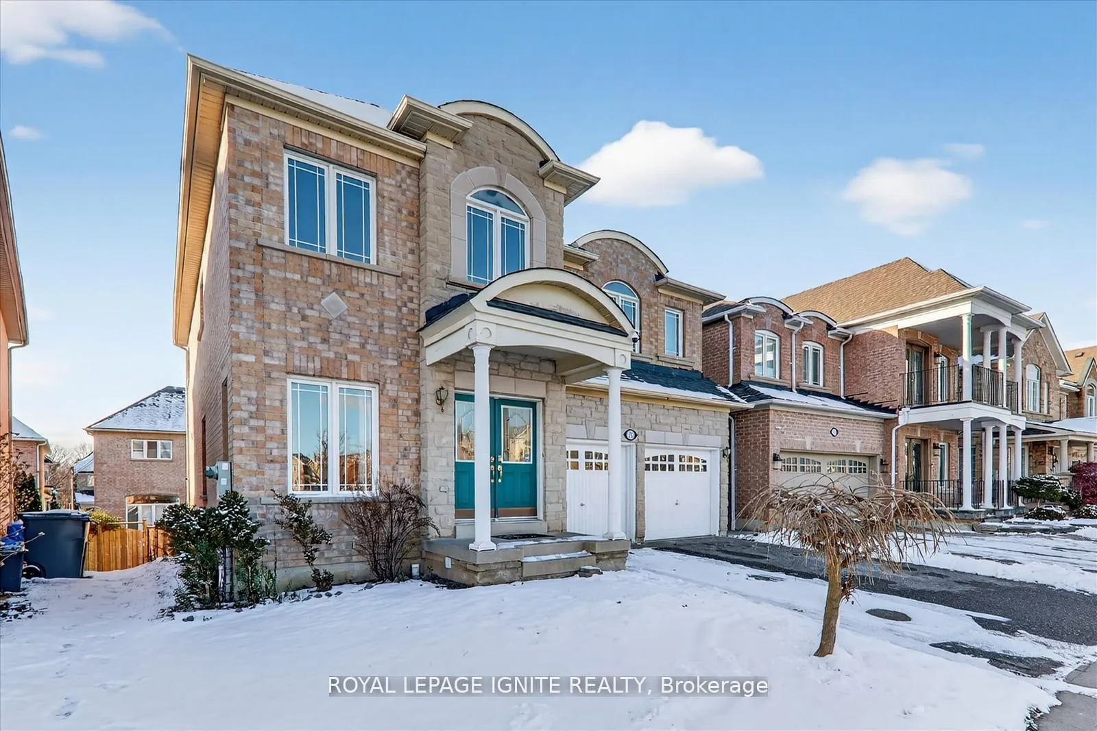 Photo 3 of Unit Main, 26 Rushworth Drive, Ajax, Northeast Ajax — HOMEH