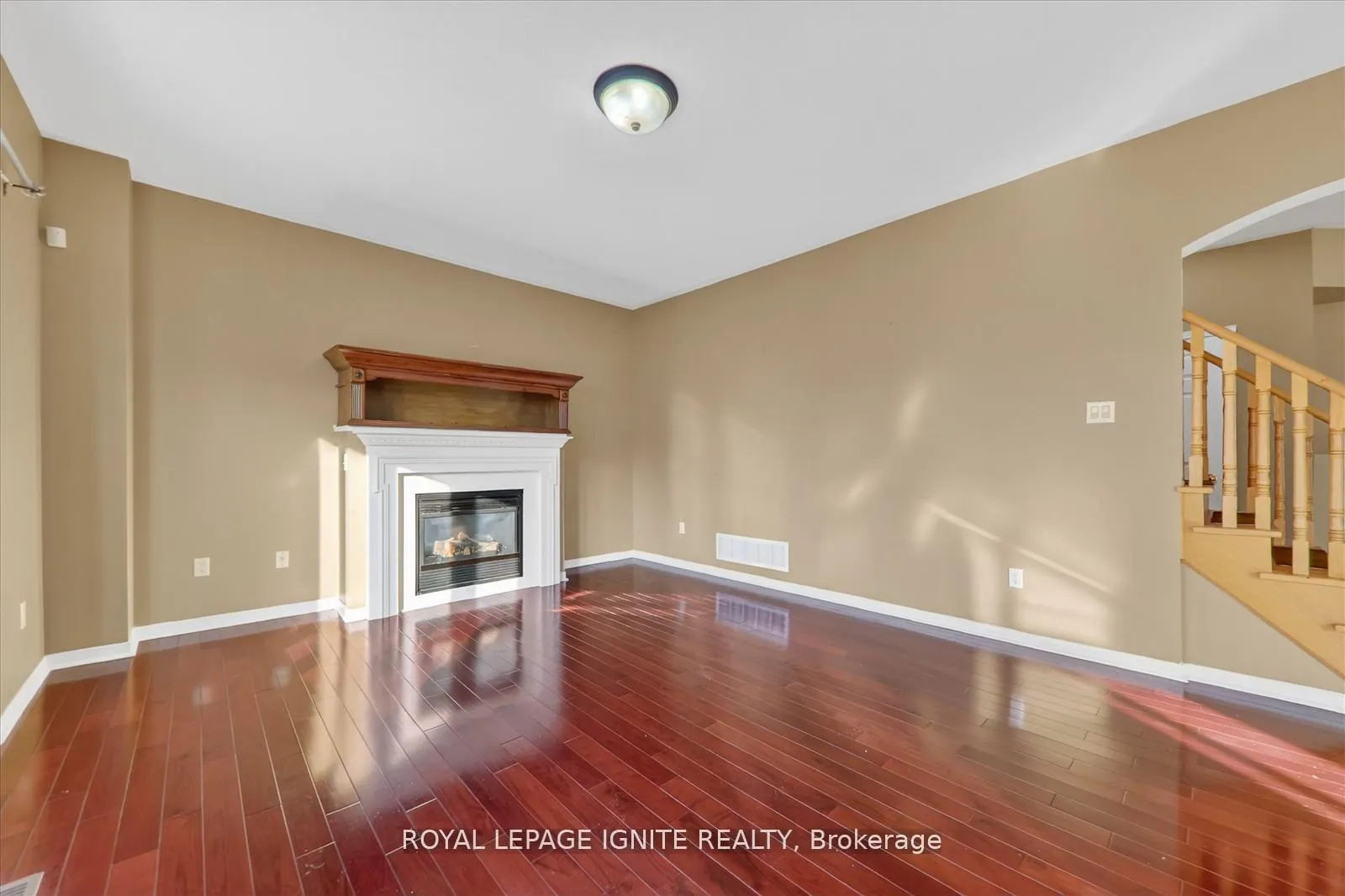 Photo 11 of Unit Main, 26 Rushworth Drive, Ajax, Northeast Ajax — HOMEH