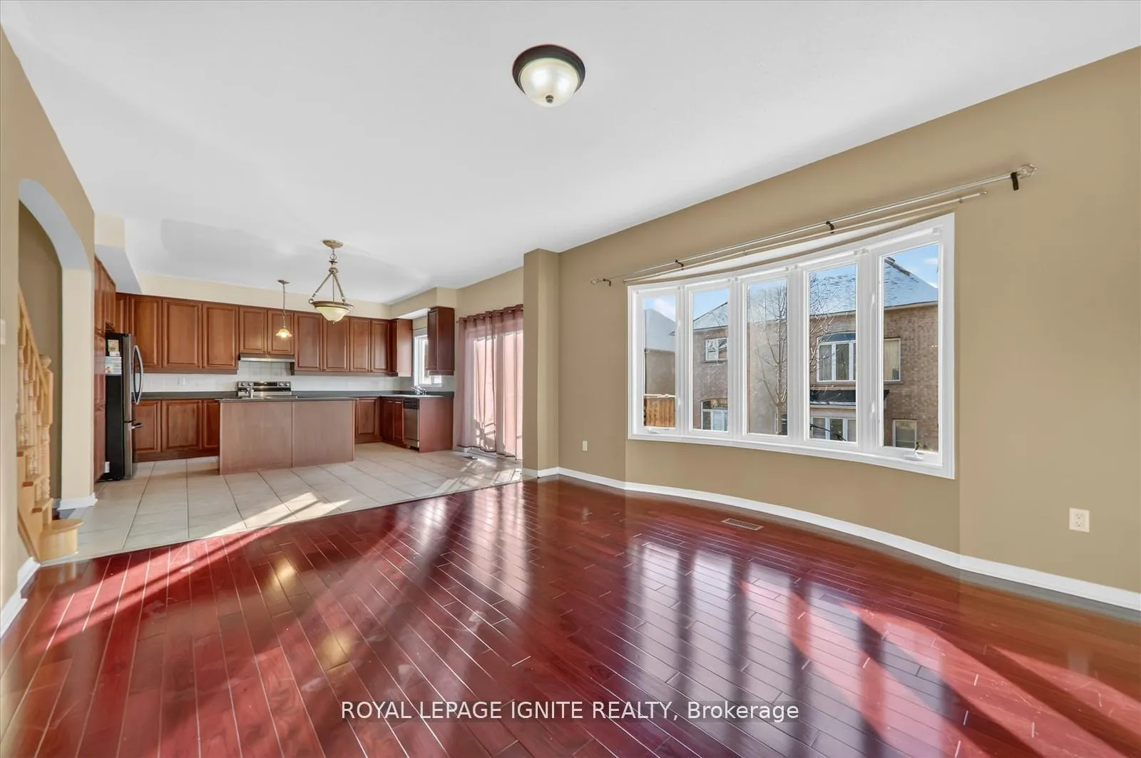 Photo 13 of Unit Main, 26 Rushworth Drive, Ajax, Northeast Ajax — HOMEH
