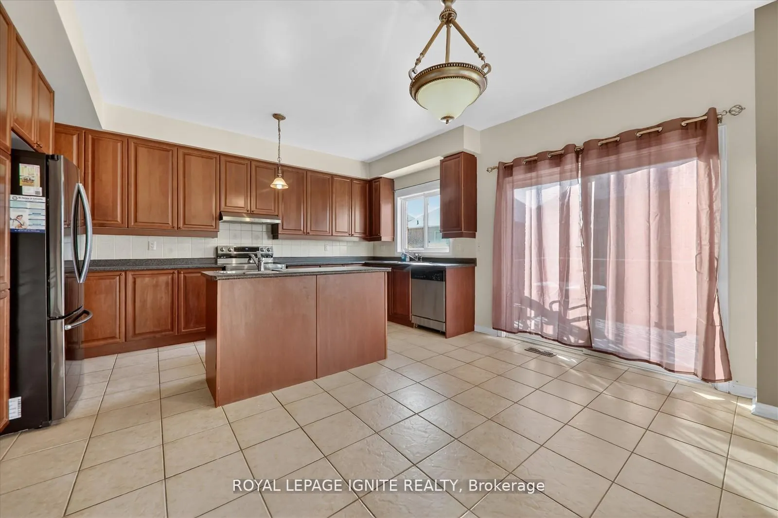 Photo 14 of Unit Main, 26 Rushworth Drive, Ajax, Northeast Ajax — HOMEH