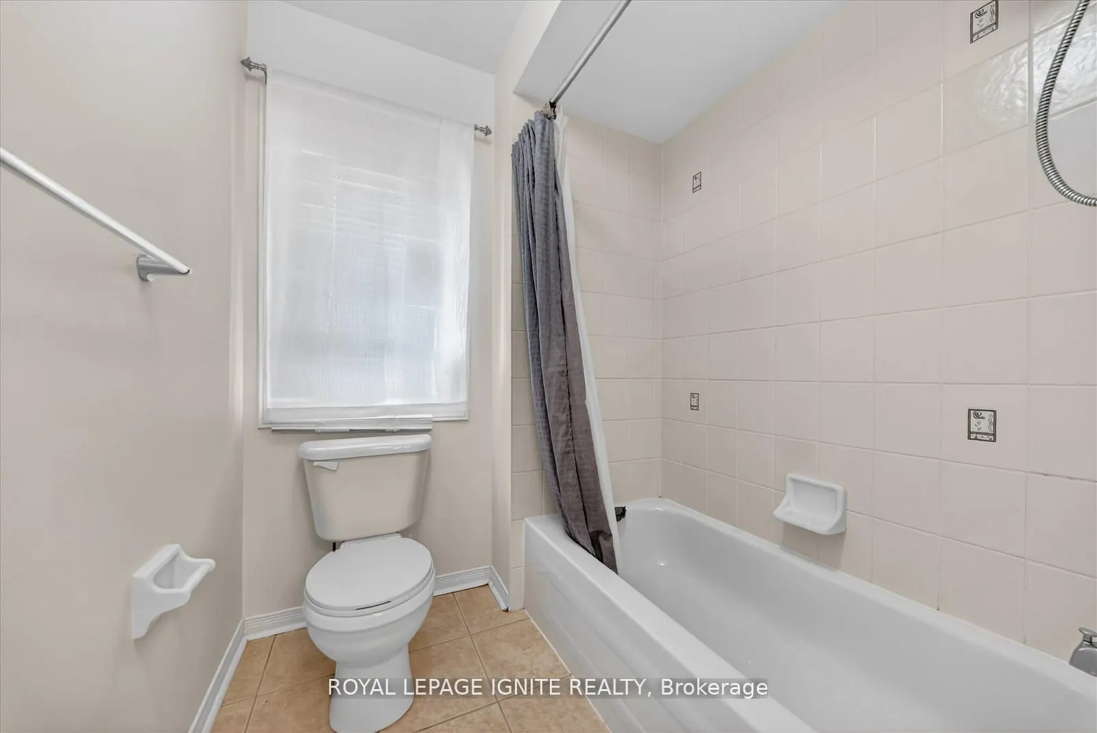 Photo 33 of Unit Main, 26 Rushworth Drive, Ajax, Northeast Ajax — HOMEH