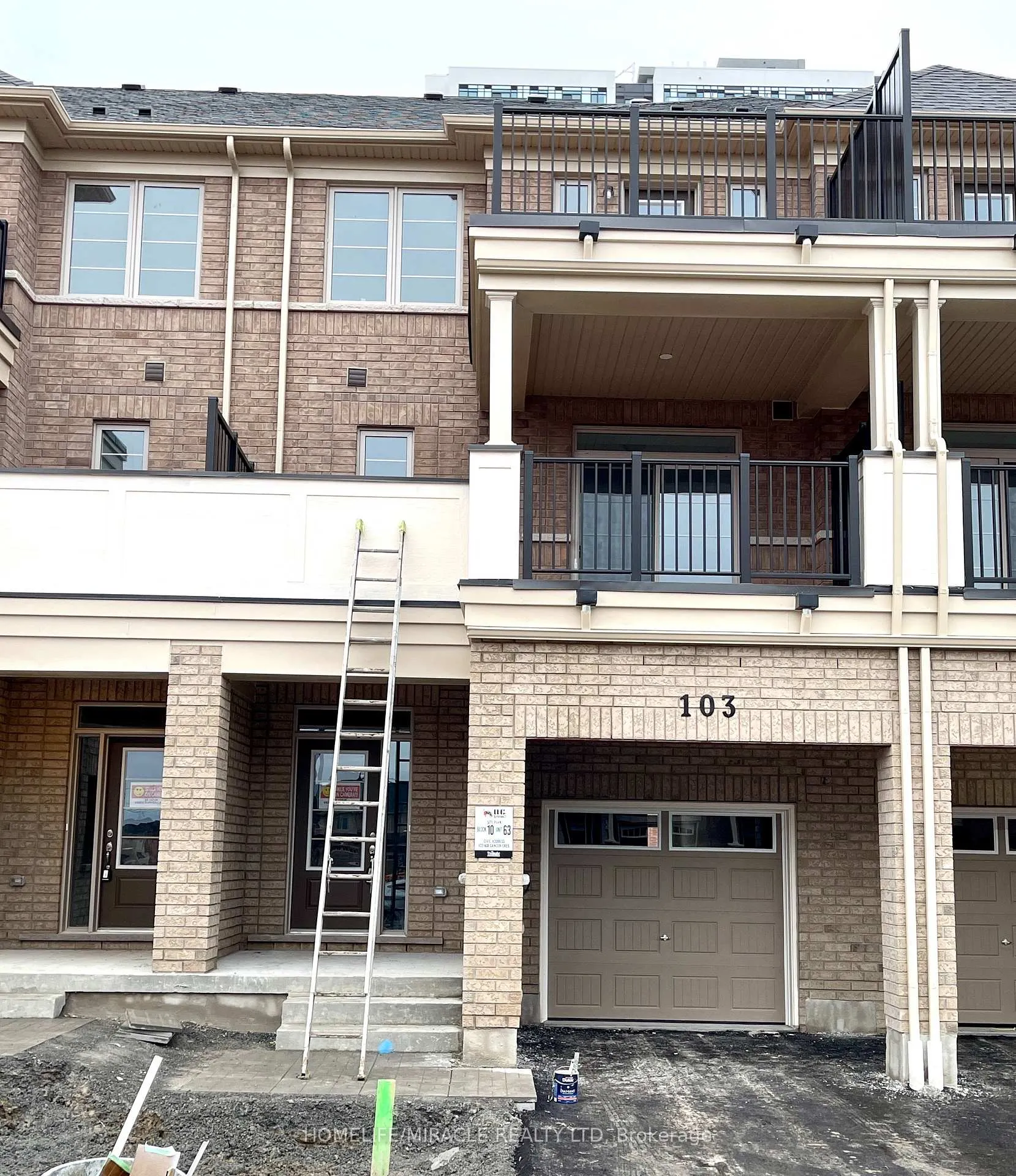 Photo 1 of 103 Air Dancer Crescent, Oshawa, Windfields — HOMEH