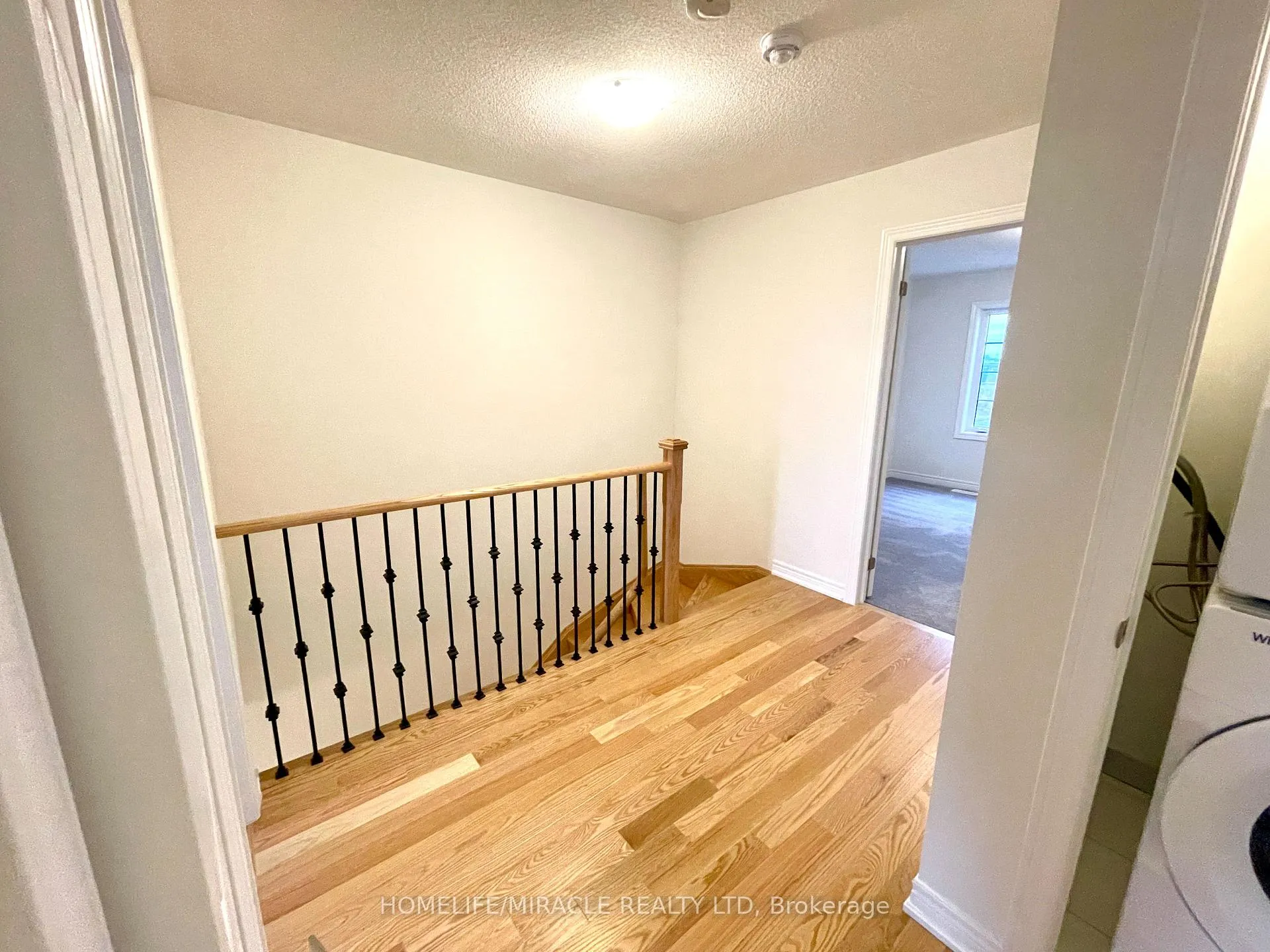 Photo 22 of 103 Air Dancer Crescent, Oshawa, Windfields — HOMEH