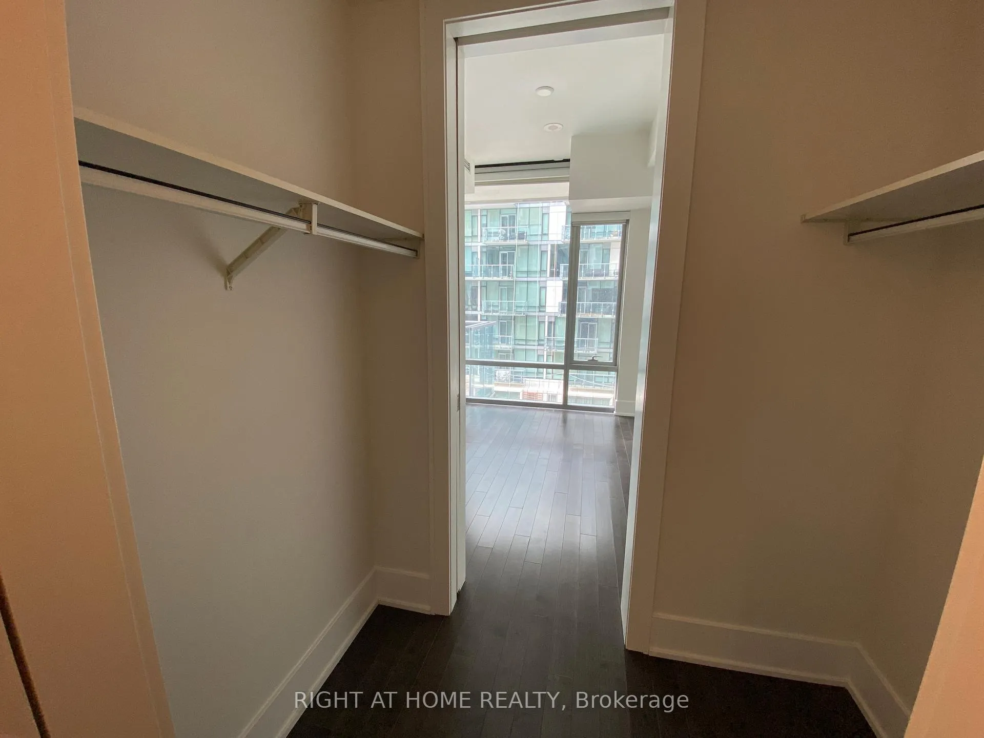Photo 7 of Unit 528, 39 Queens Quay E, Toronto, Waterfront Communities — HOMEH