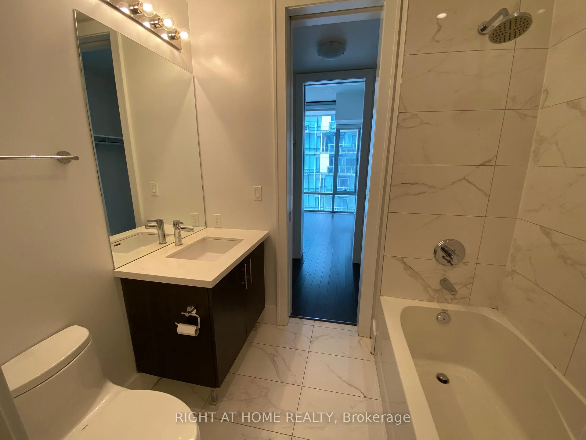 Photo 8 of Unit 528, 39 Queens Quay E, Toronto, Waterfront Communities — HOMEH