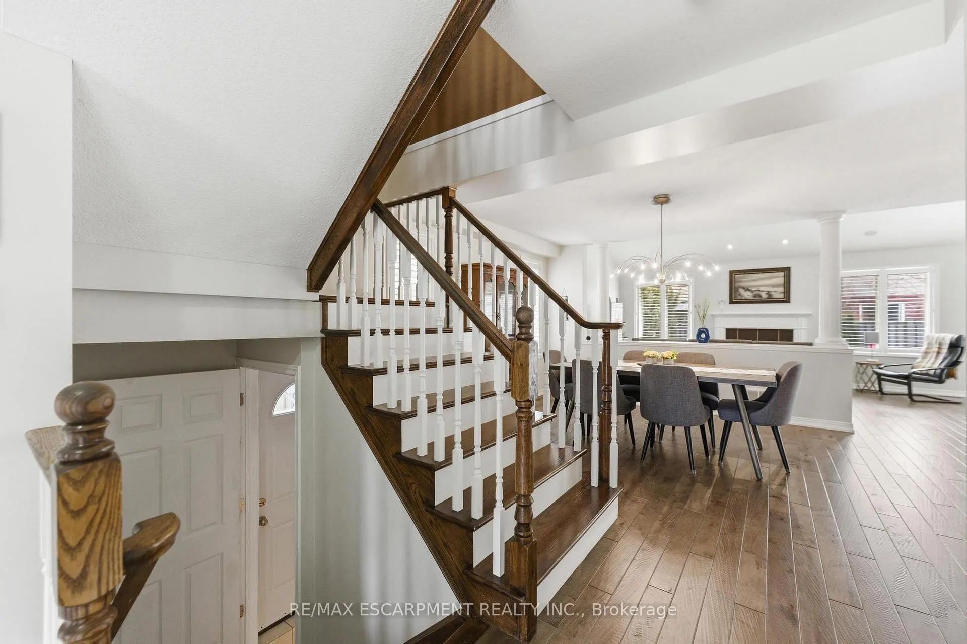 Photo 14 of 139 Bocelli Crescent, Hamilton, Rural Glanbrook — HOMEH