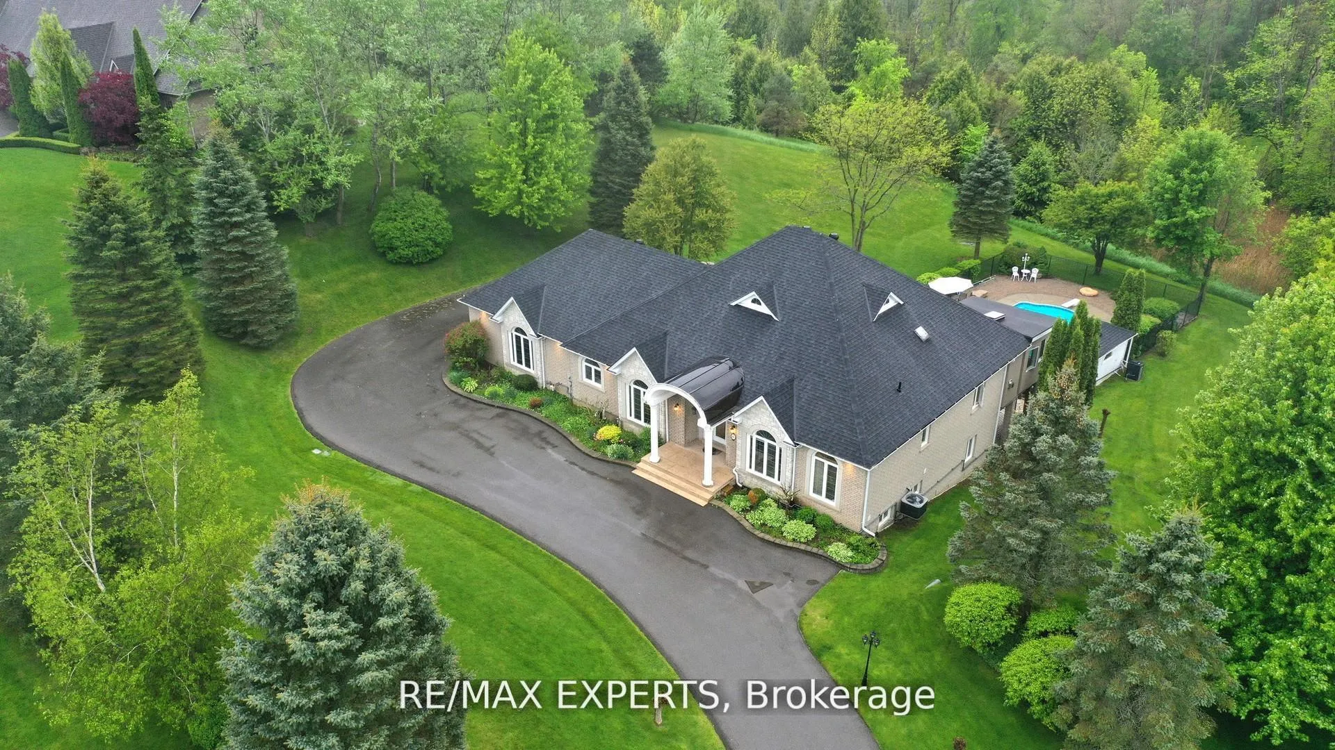 Photo 47 of 6 Overlook Ridge, Caledon, Palgrave — HOMEH