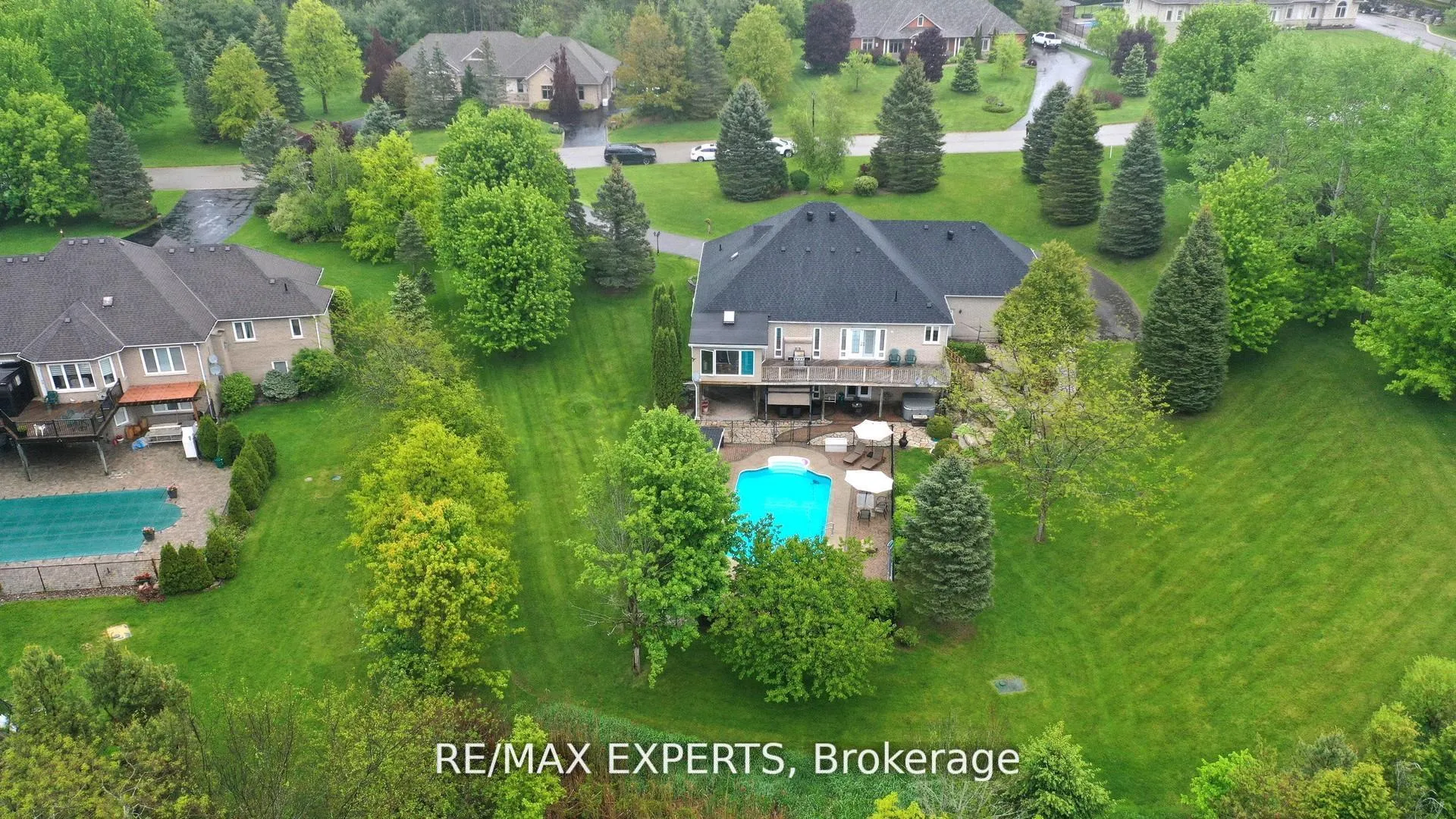 Photo 48 of 6 Overlook Ridge, Caledon, Palgrave — HOMEH