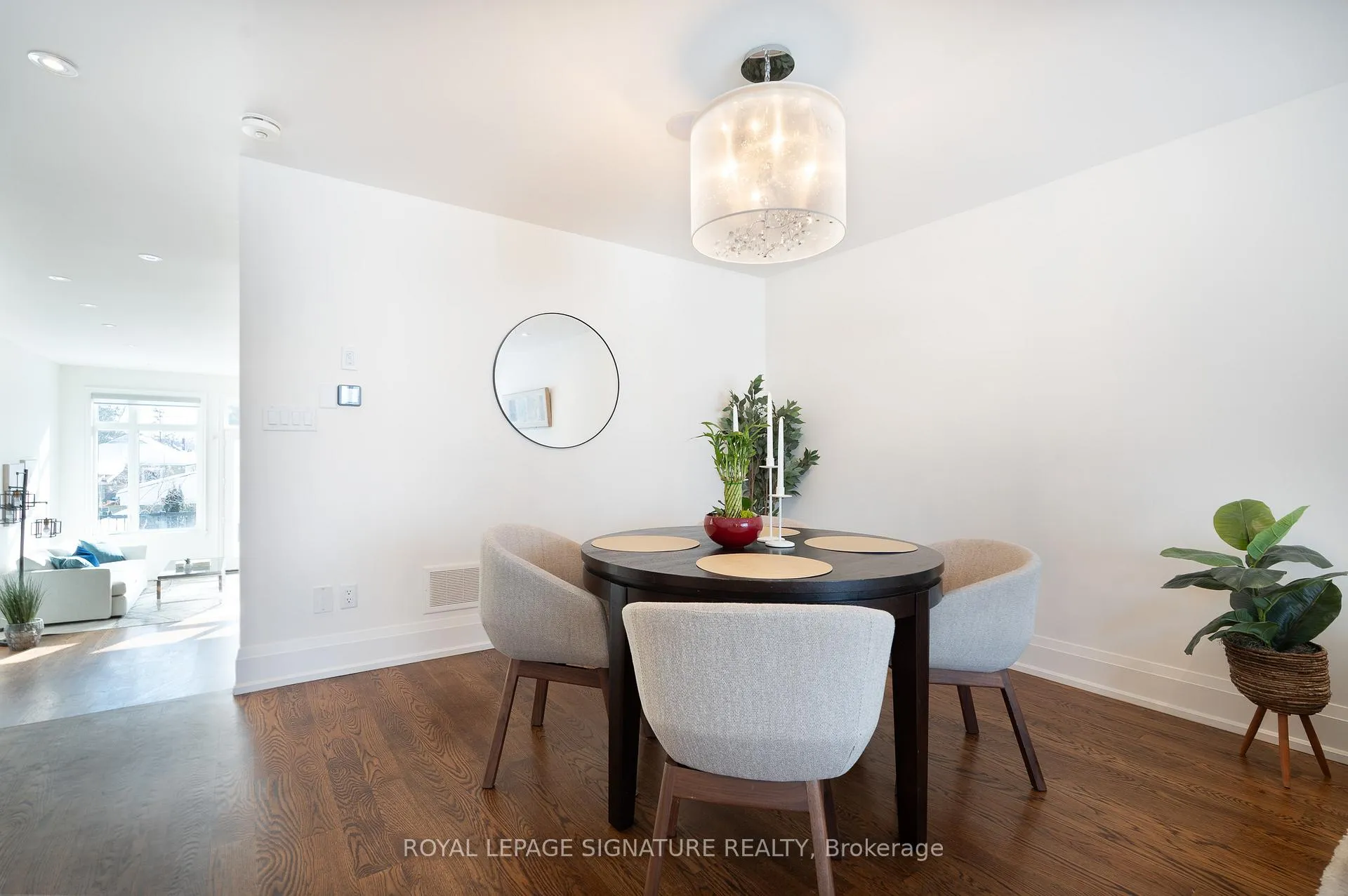 Photo 6 of 119B Hillside Avenue, Etobicoke, Mimico — HOMEH