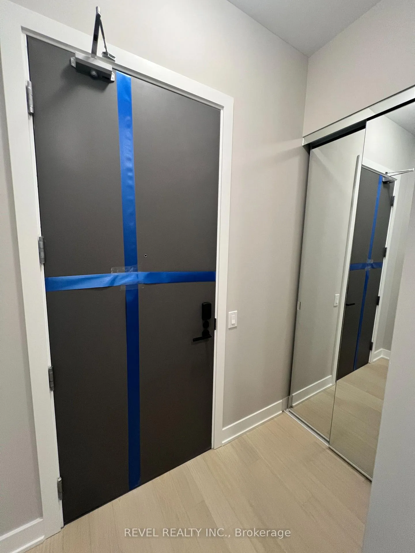 Photo 2 of Unit 1108, 2088 James Street, Burlington, Brant — HOMEH