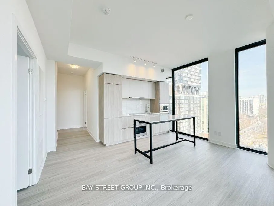 Photo 3 of Unit 1207, 47 Mutual Street, Toronto, Church-Yonge Corridor — HOMEH