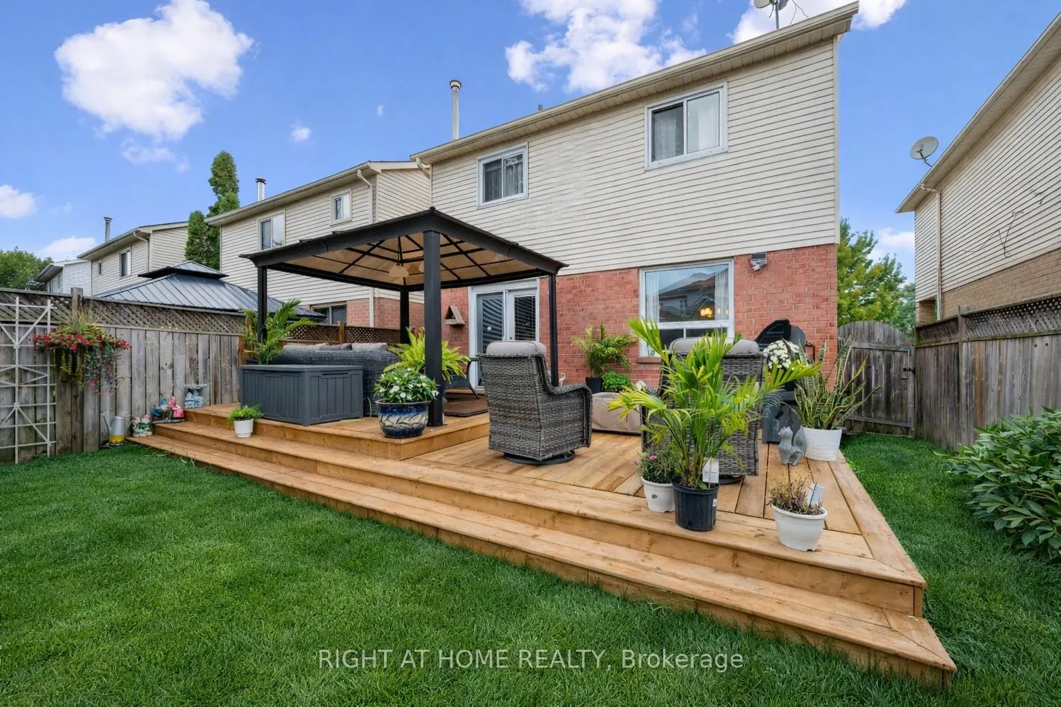 Photo 2 of 41 Yorkville Drive, Clarington, Courtice — HOMEH