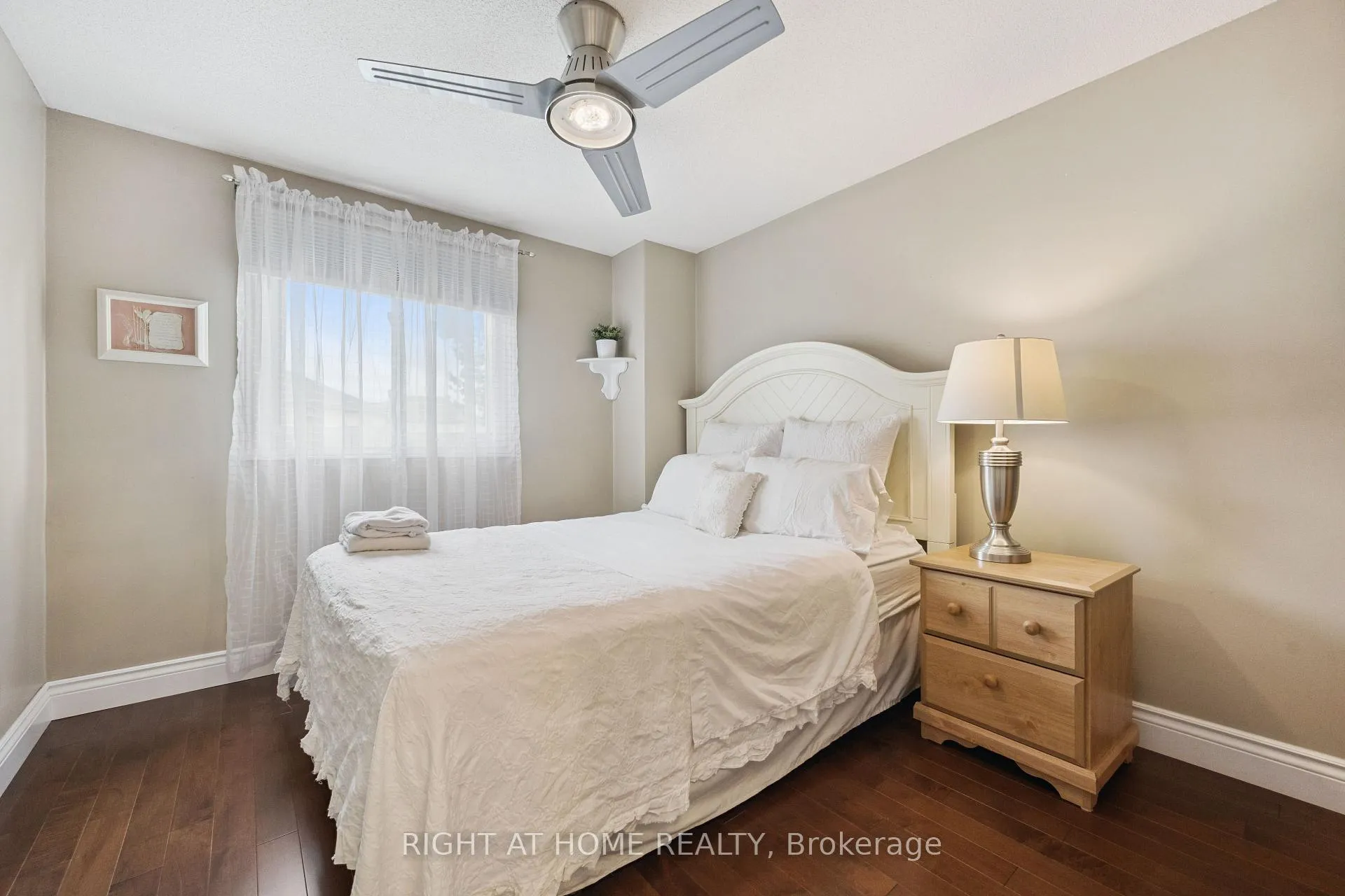 Photo 19 of 41 Yorkville Drive, Clarington, Courtice — HOMEH